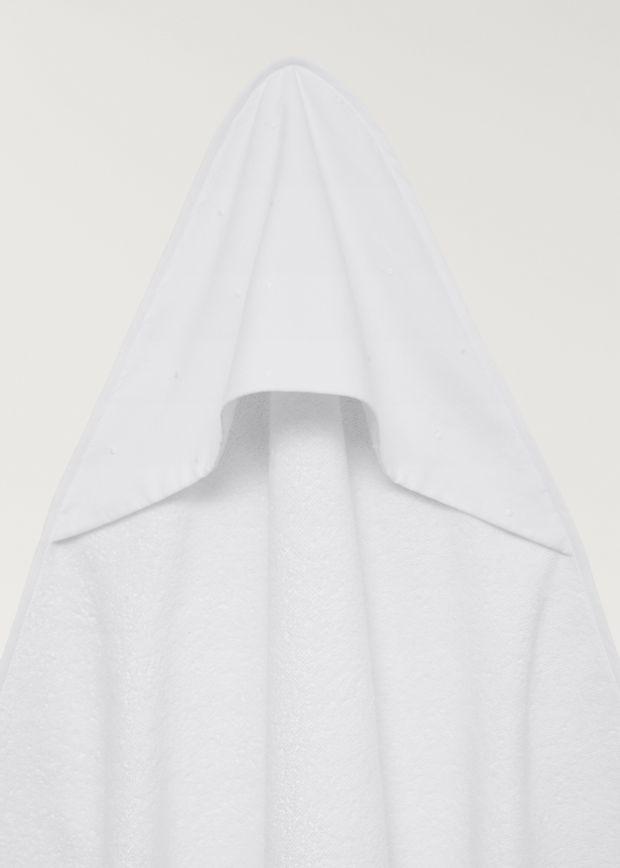 Embroidered children’s bath towel with hood - Details of the article 3
