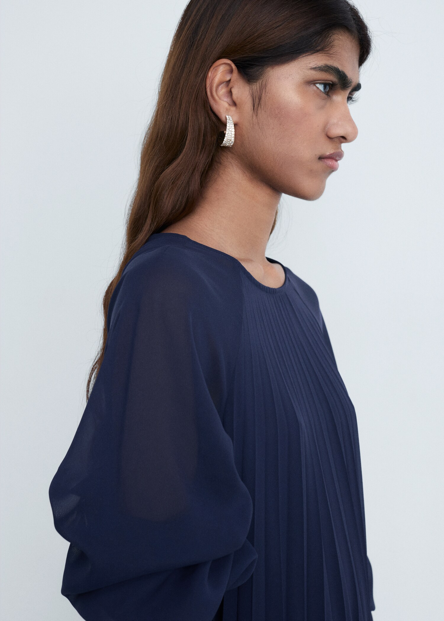 Plissée-Kleid mit Schleifengürtel - Detail des Artikels 1