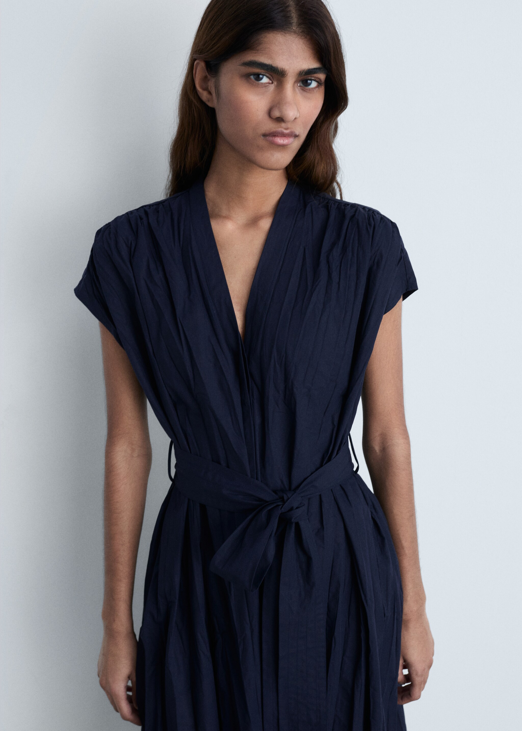 Textured bow dress - Medium plane