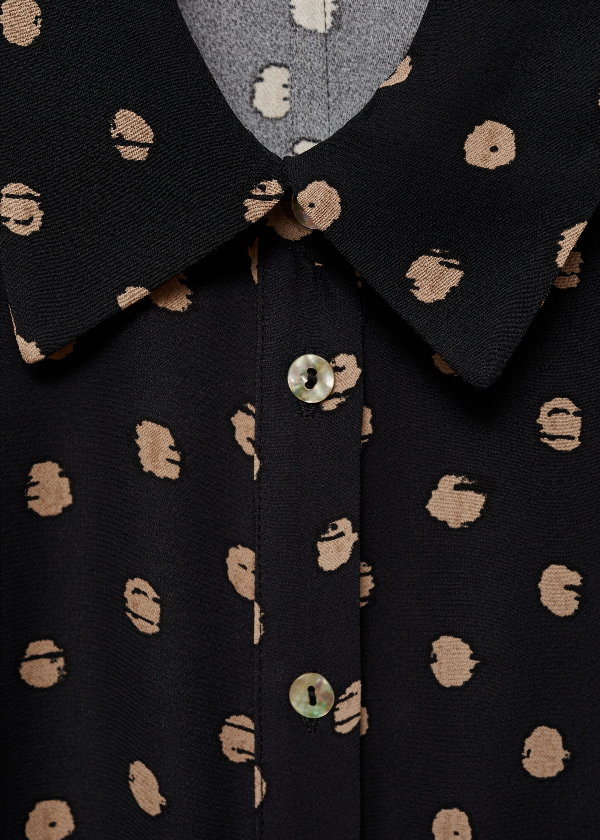 Polka-dot shirt dress with knot detail - Details of the article 8