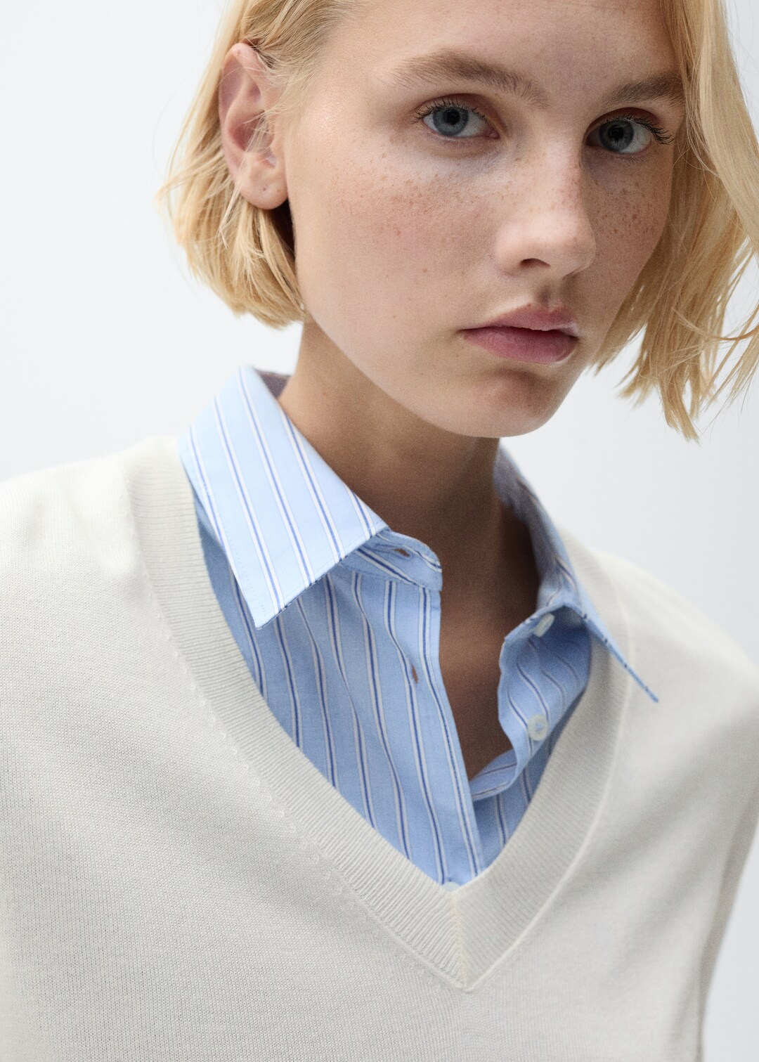 Manchester Elegant V-Neck Sweater
