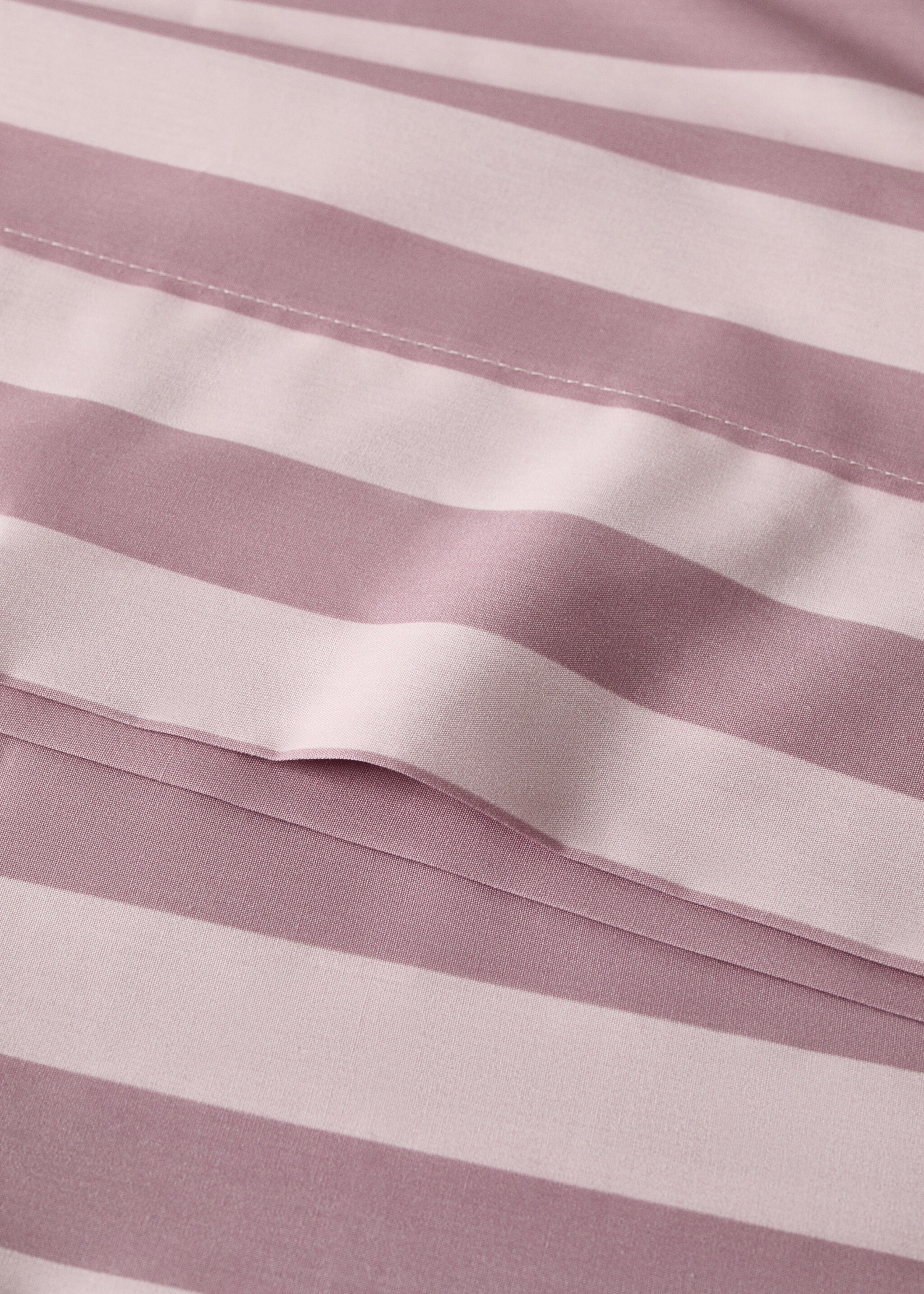 Kinderkissenbezug aus Baumwollperkal mit breiten Streifen 45x110 cm - Detail des Artikels 2, Rosa. Ref: 87004089-00.