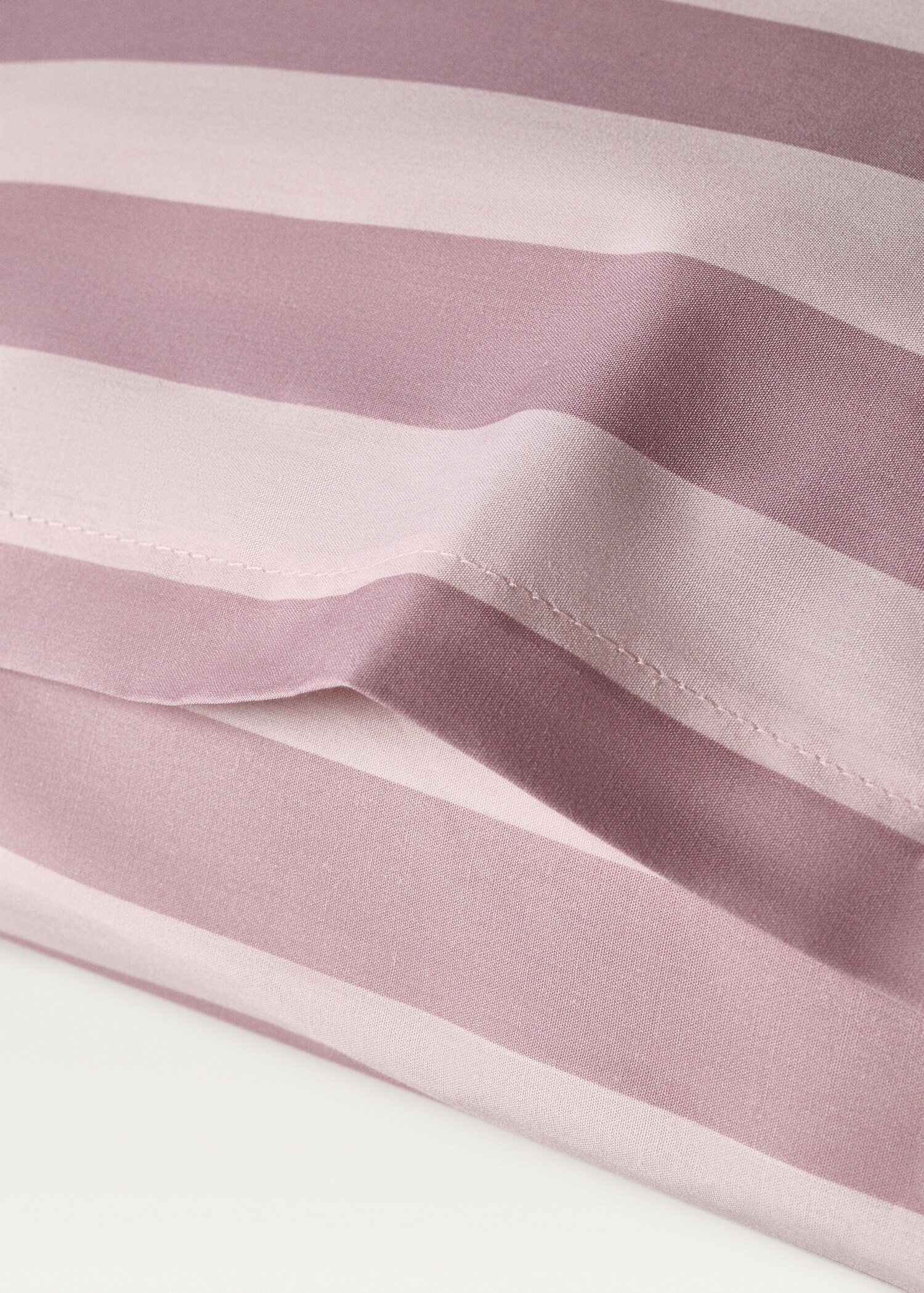 Cotton percale thick-striped children's pillowcase, 50x75 cm - Details of the article 2