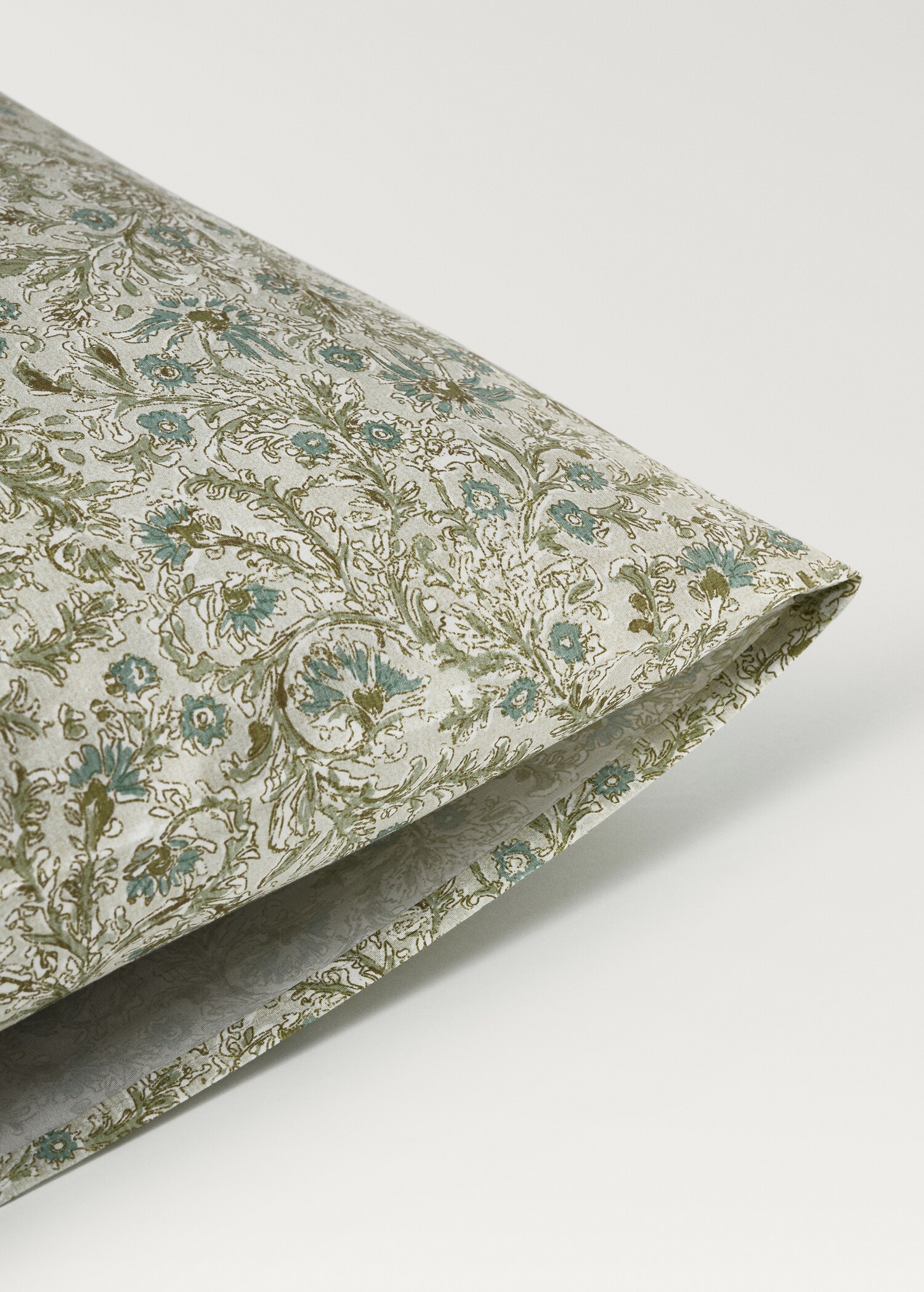 Cotton percale floral-print children's pillowcase 60x60 cm - Details of the article 1
