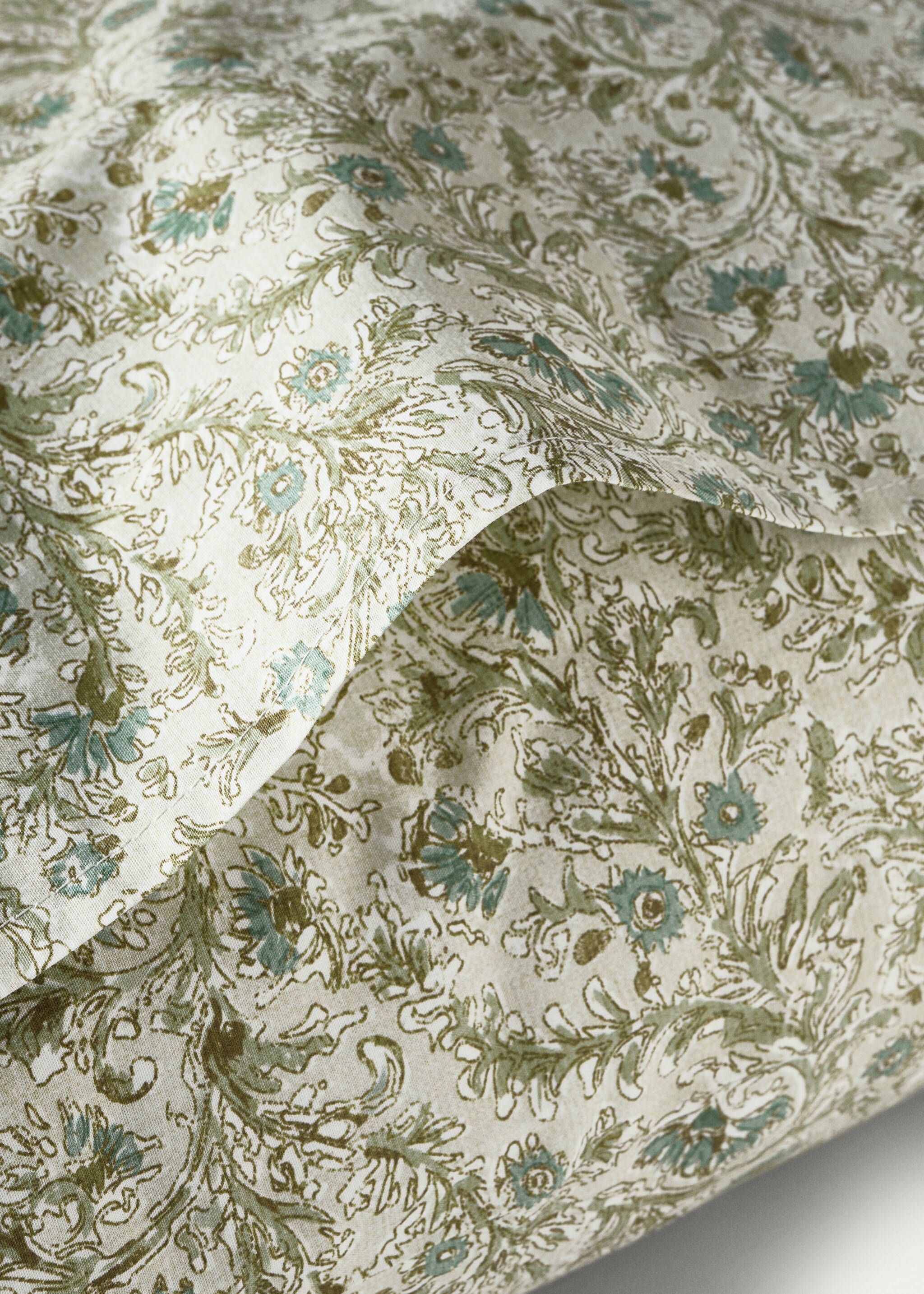 Cotton percale floral-print children's pillowcase 60x60 cm - Details of the article 2