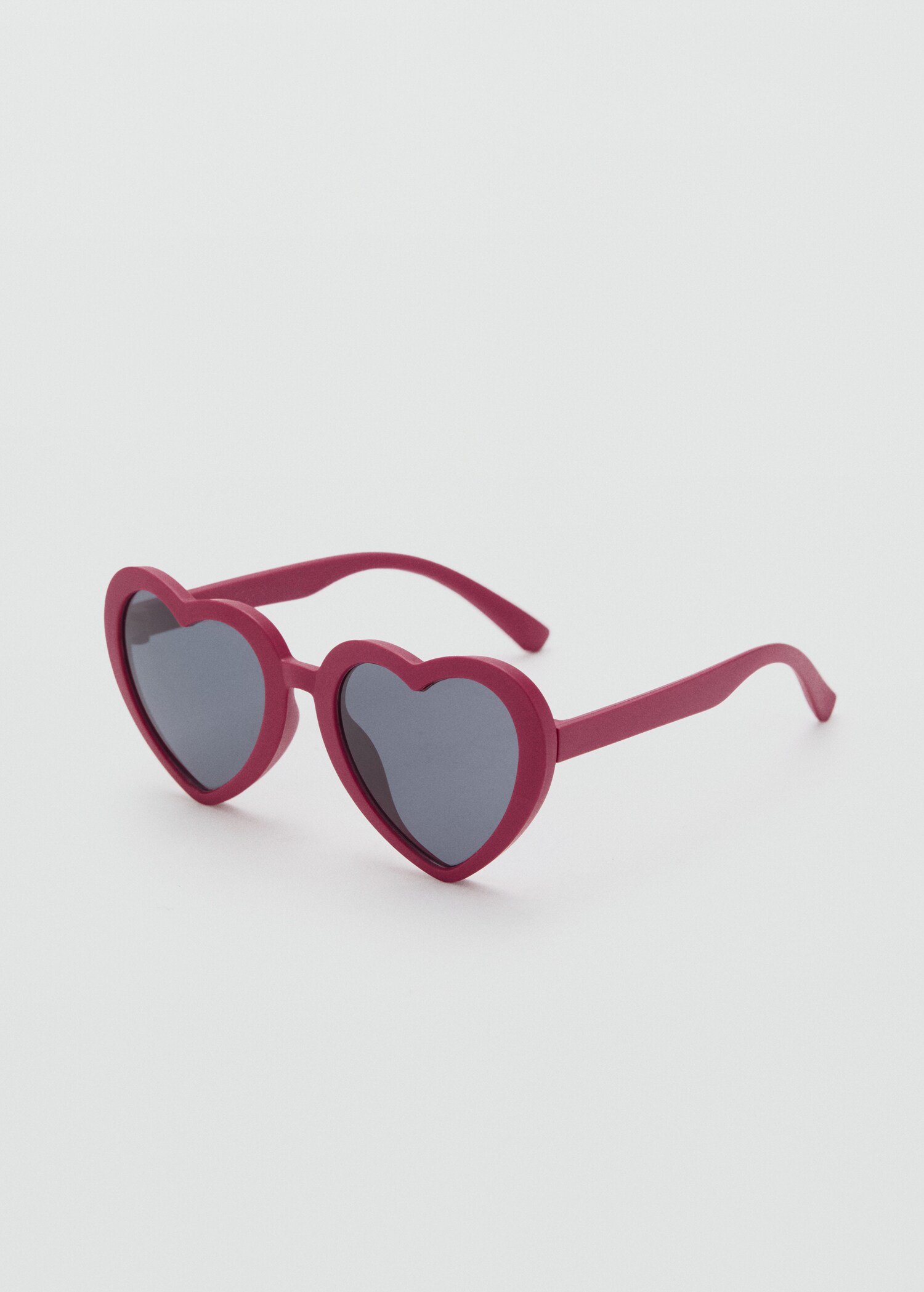 Lunettes de soleil cœur - Plan moyen