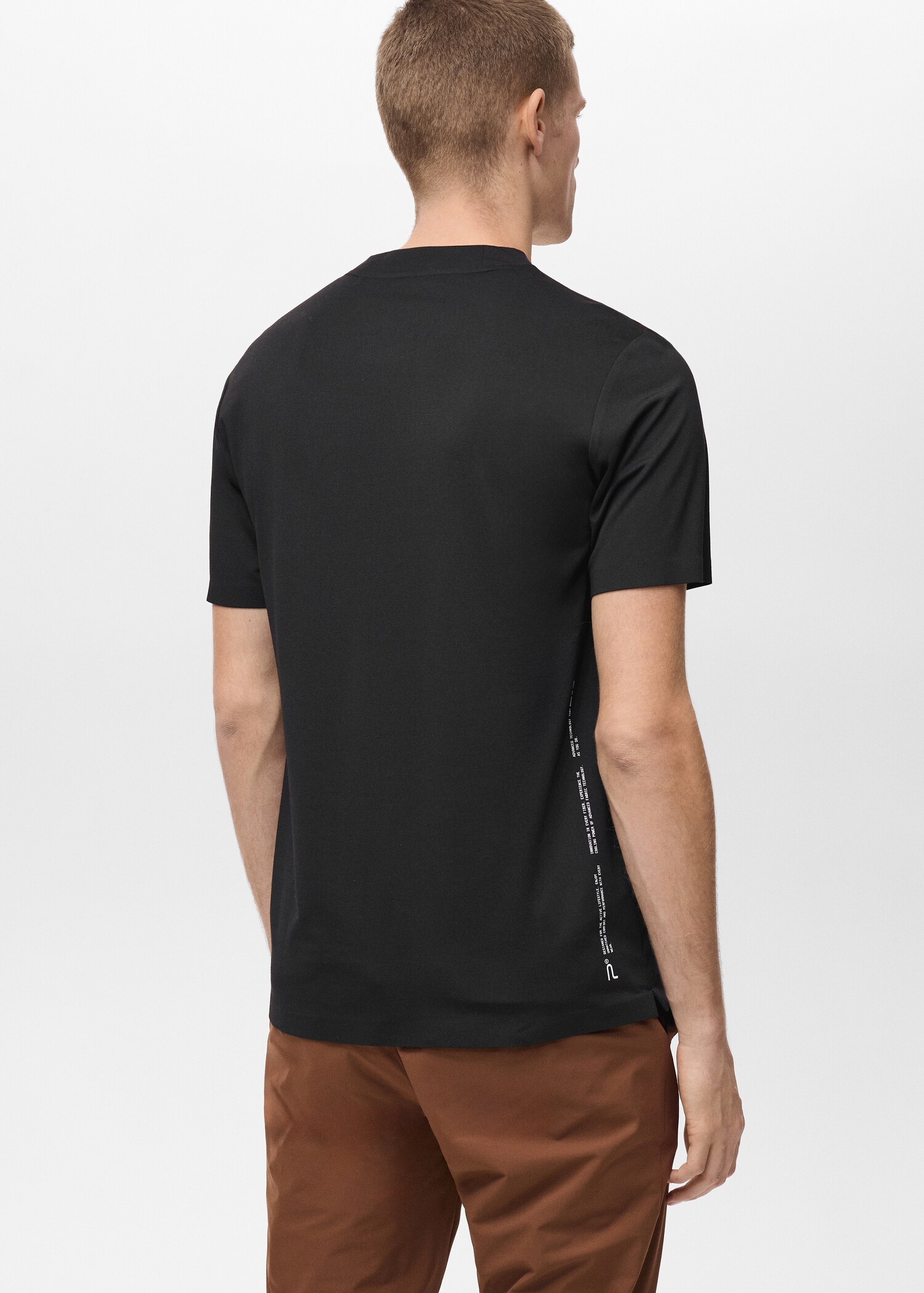Camiseta slim fit estampada COOLMAX® - Reverso del artículo