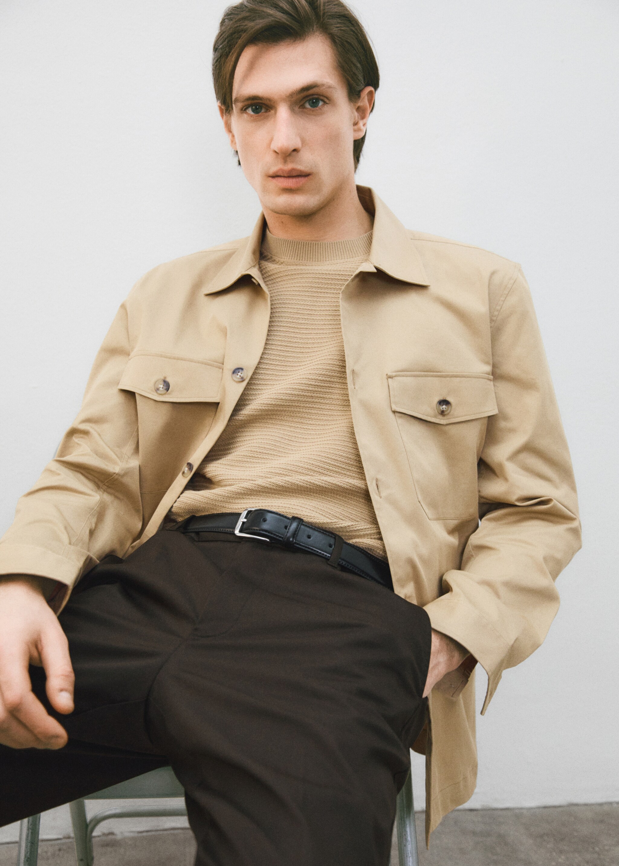 Regular-fit cotton overshirt with pockets - Details of the article 3