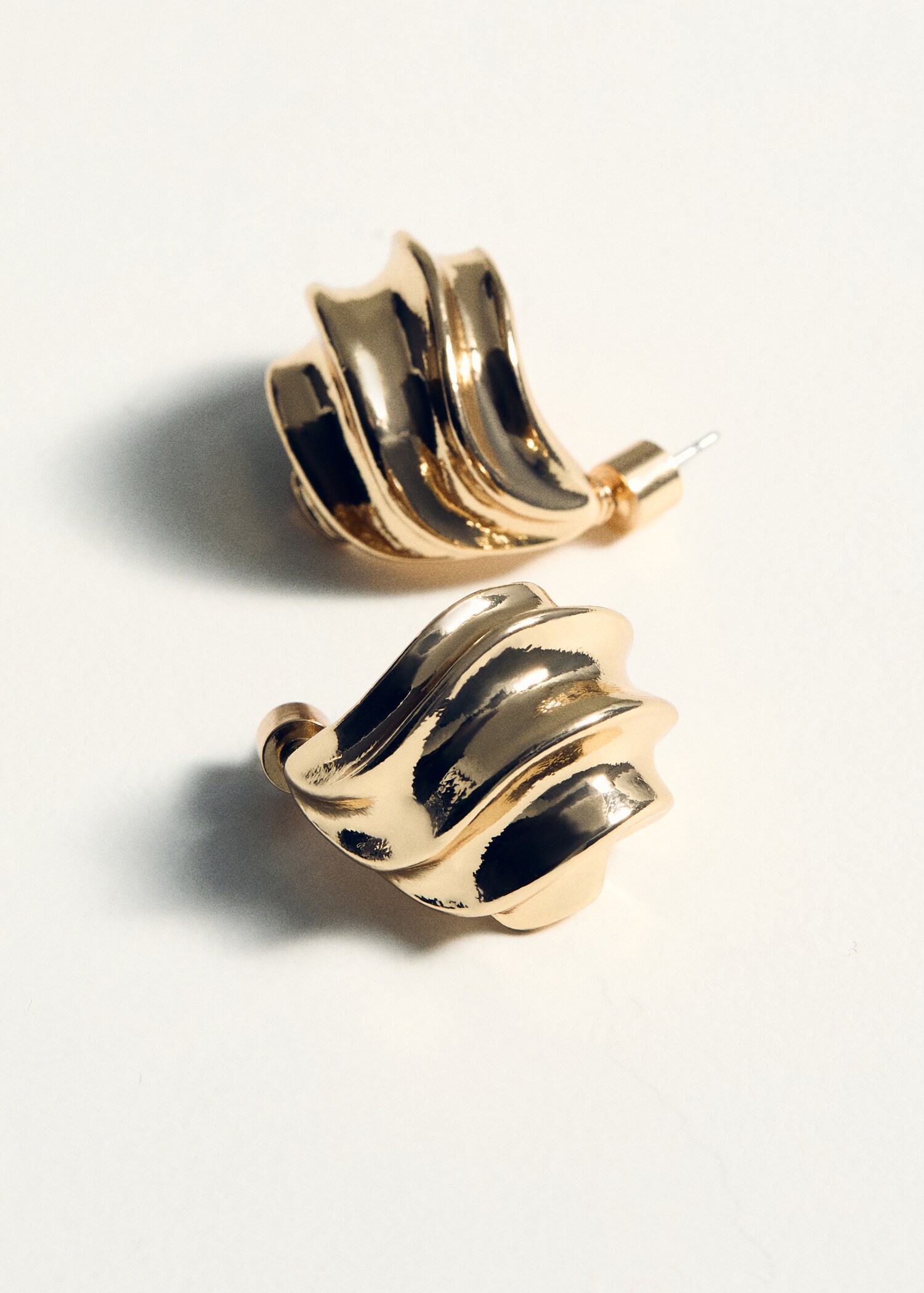 Embossed spiral earrings - Details of the article 5