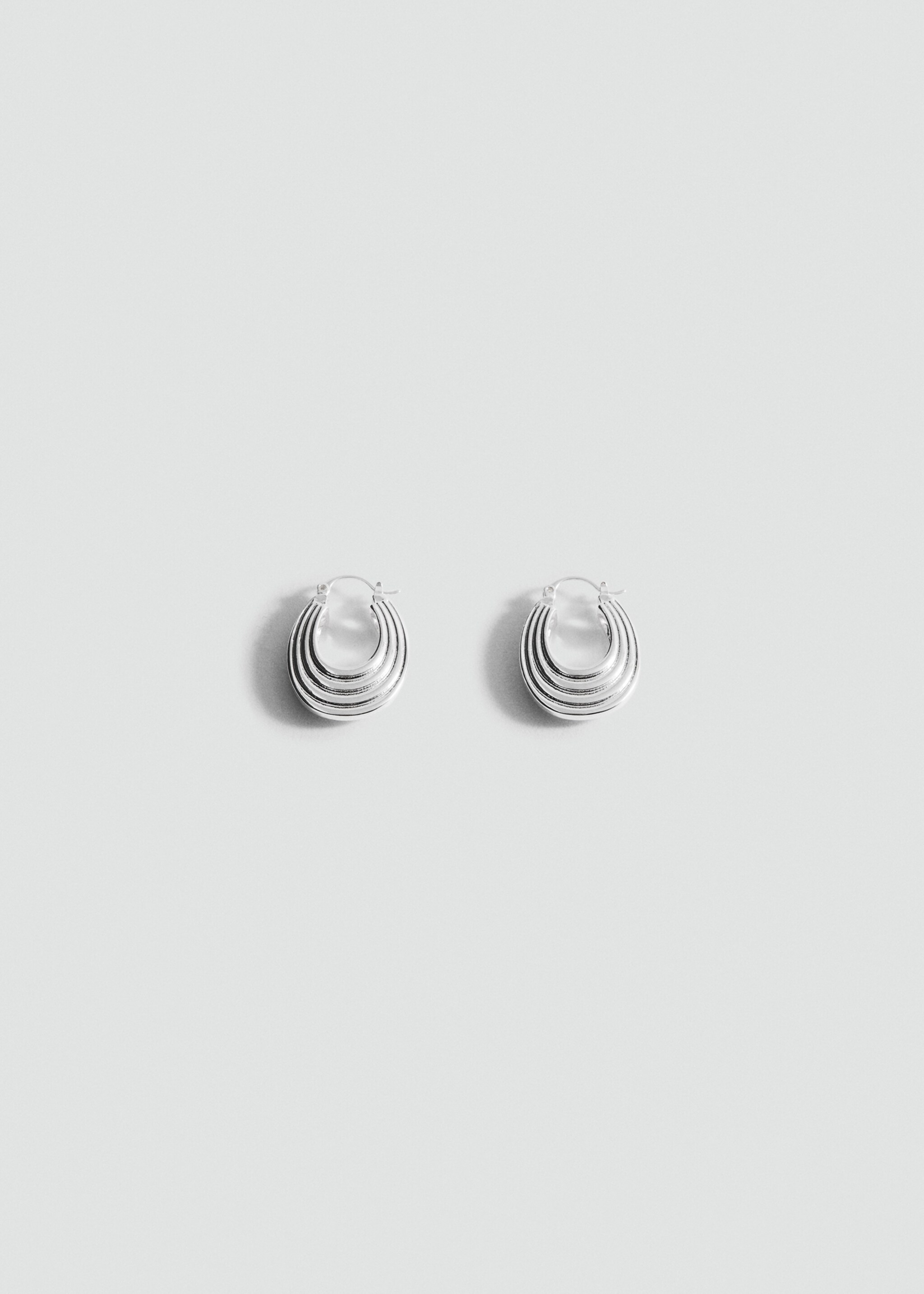 Embossed hoop earrings - Article without model