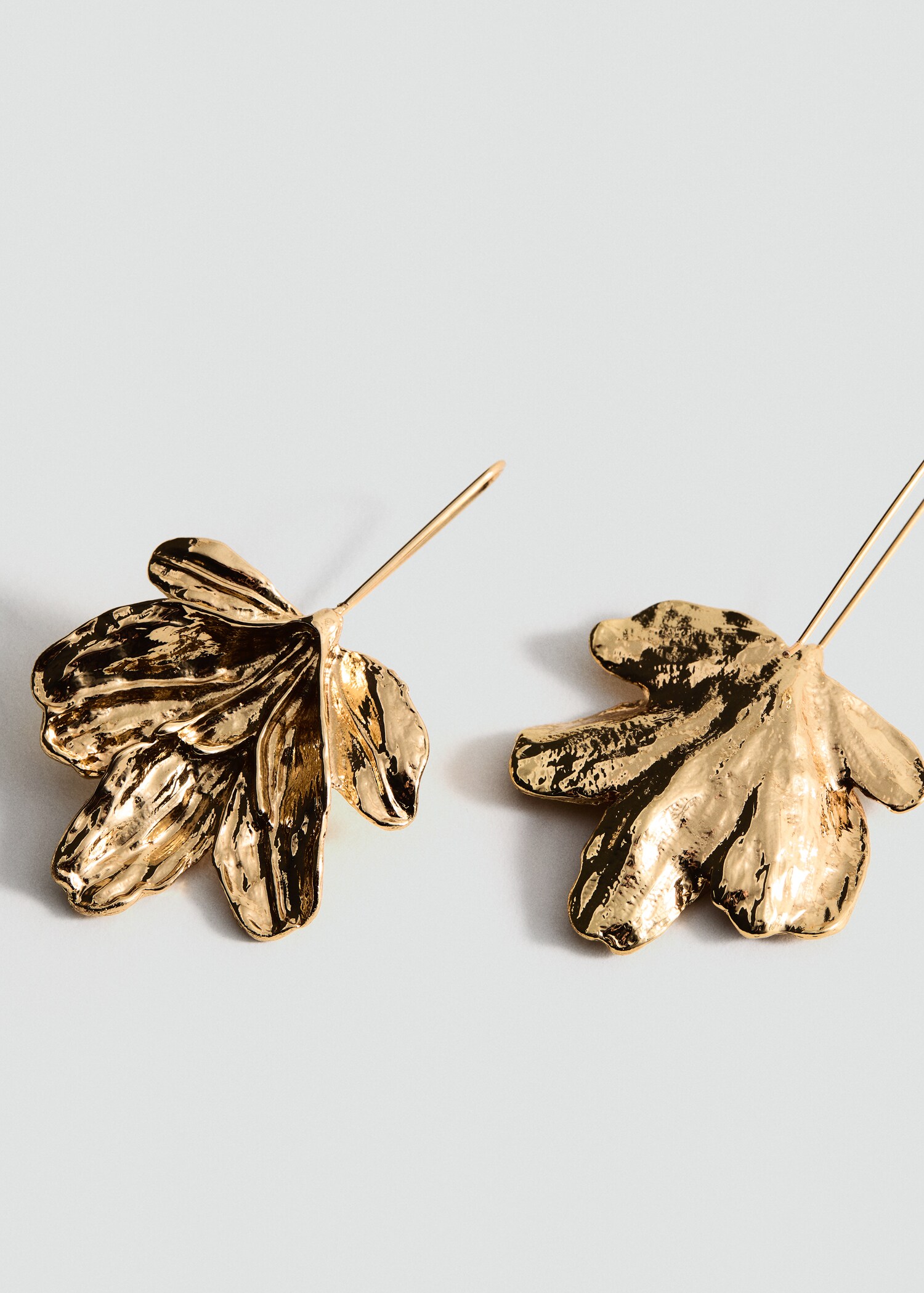 Anting-anting bunga gantung - Tampilan Sedang