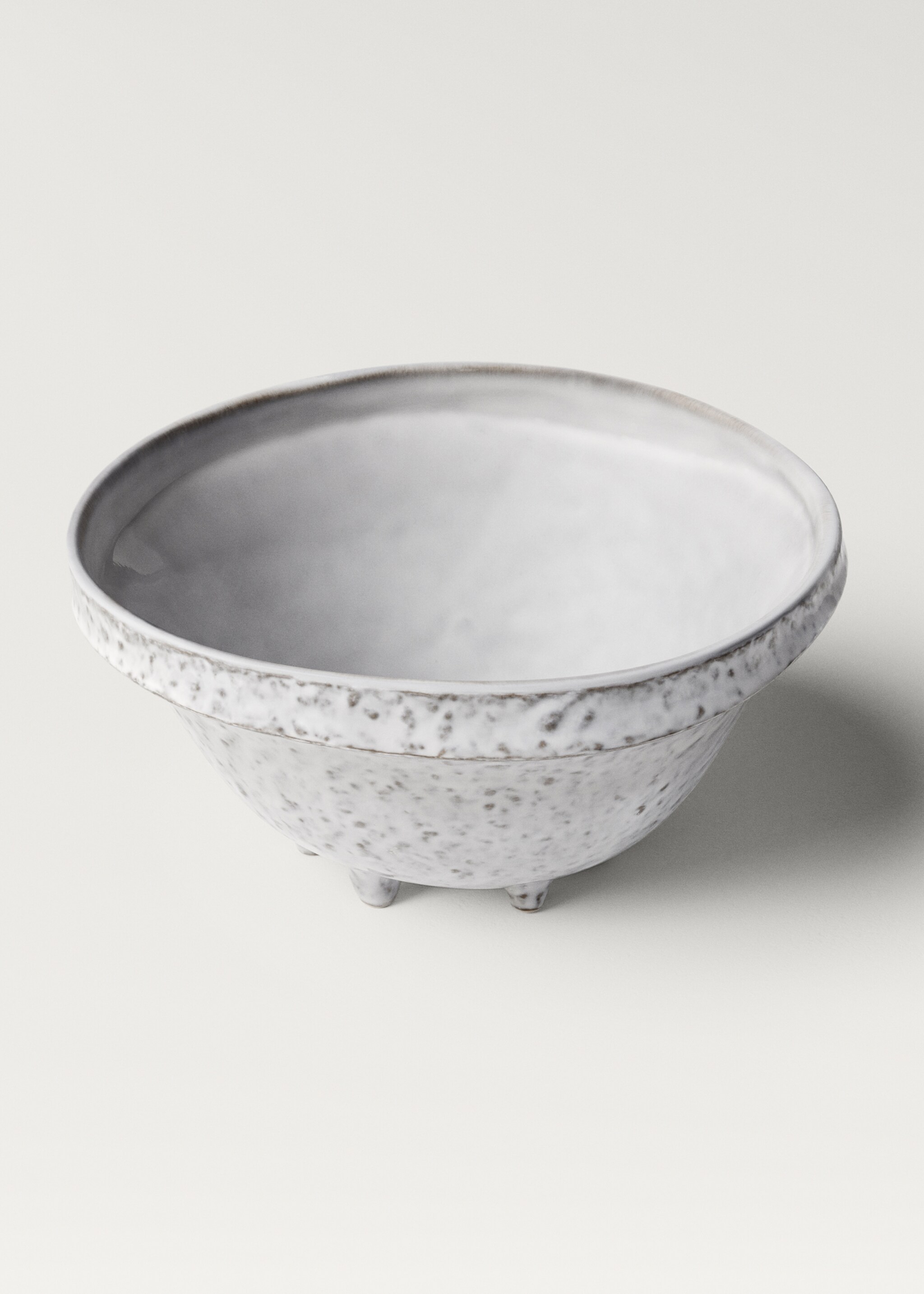 Large irregular stoneware bowl - Details of the article 1