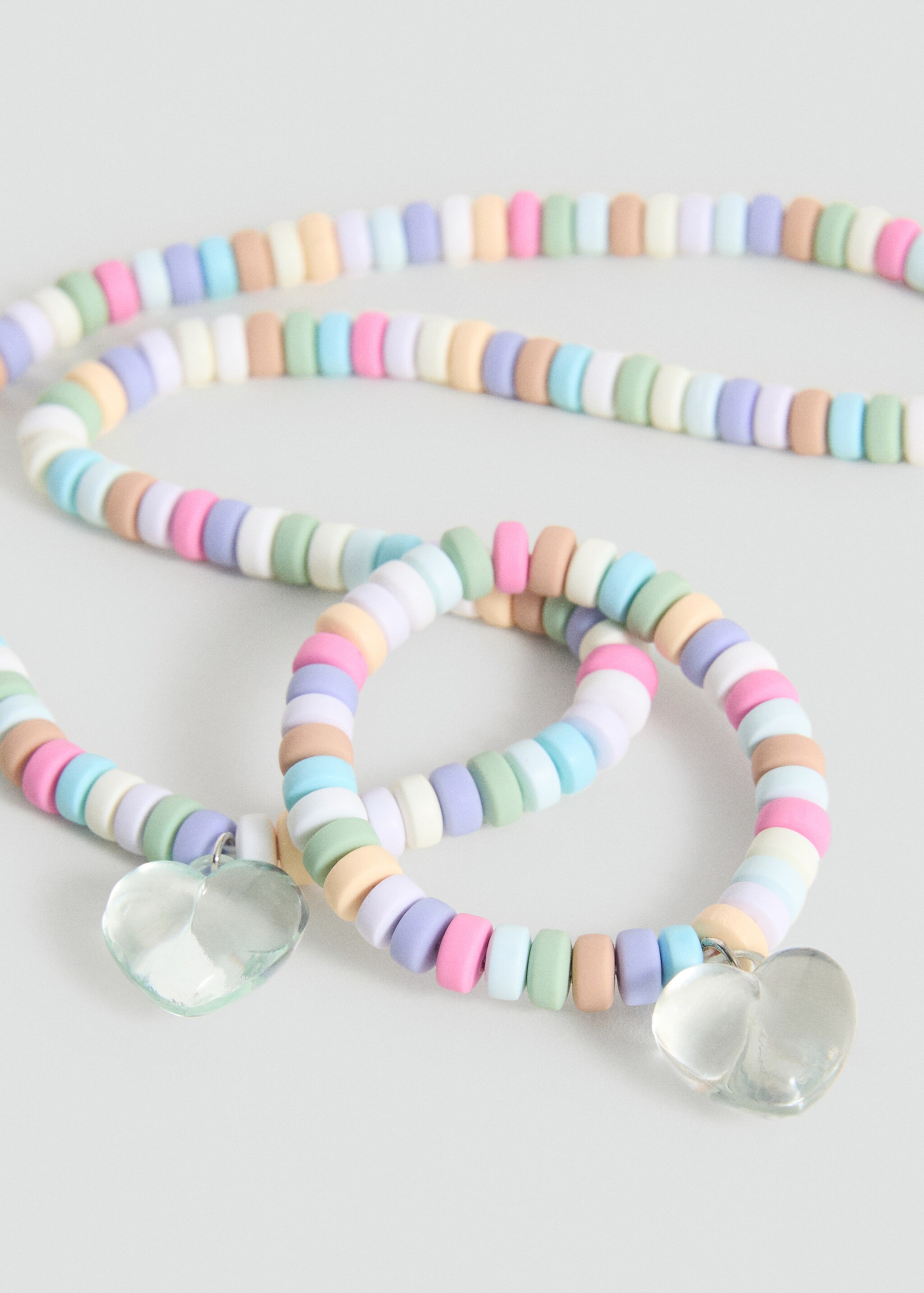 Ensemble colliers et bracelet - Détail de l'article 1