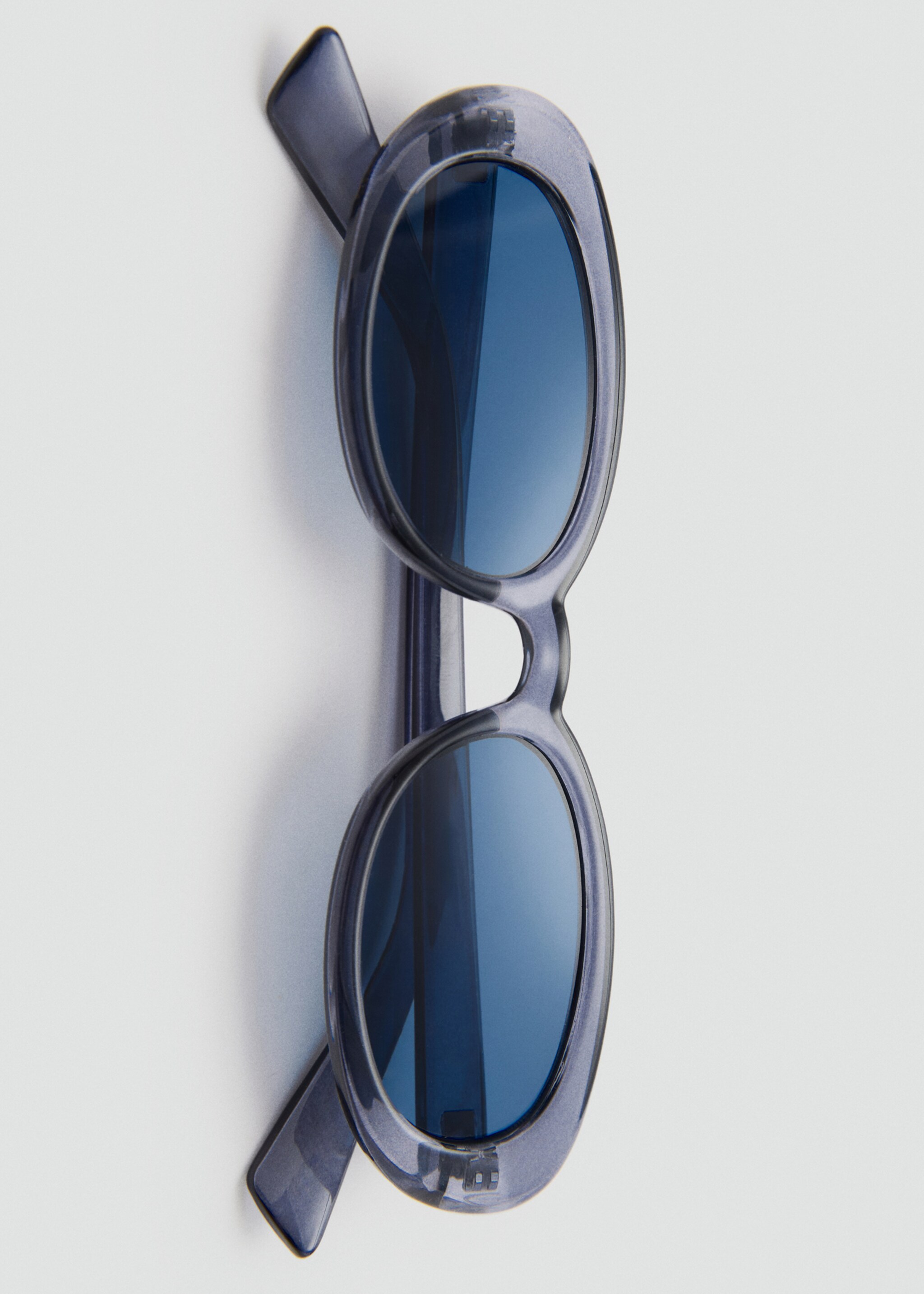 Oval frame sunglasses - Details of the article 2