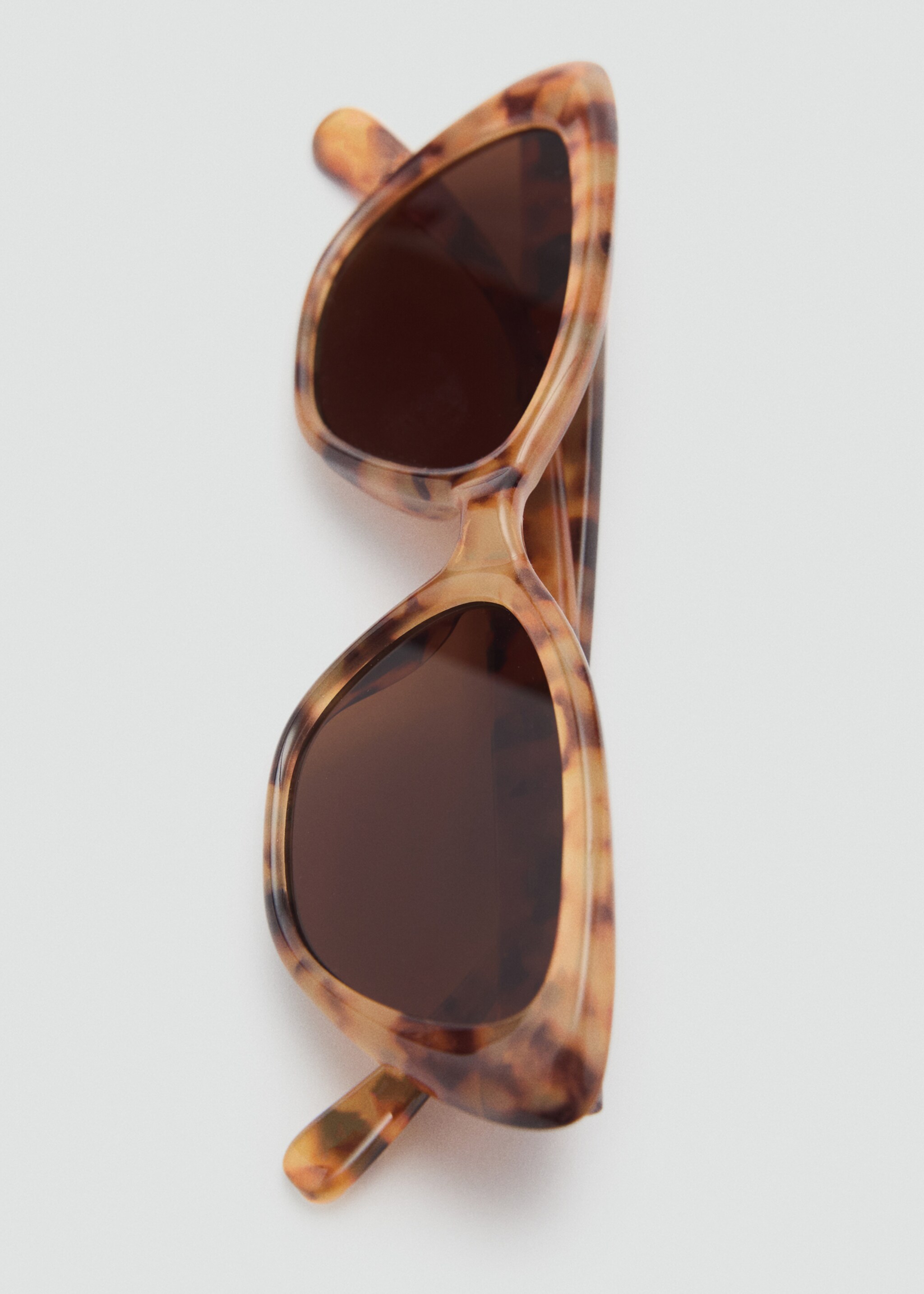 Cat-eye sunglasses - Details of the article 2