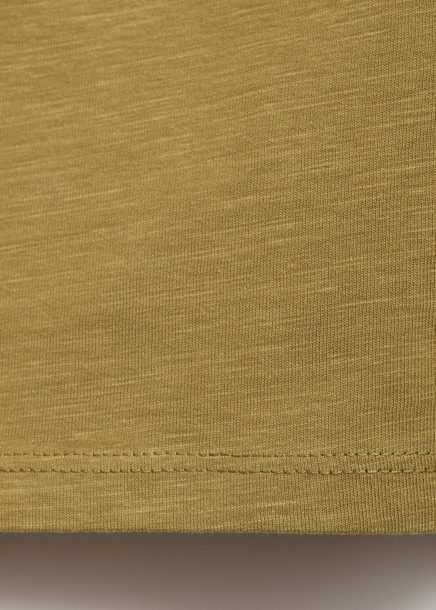 Baumwoll-T-Shirt mit aufgesticktem Schriftzug - Detail des Artikels 0
