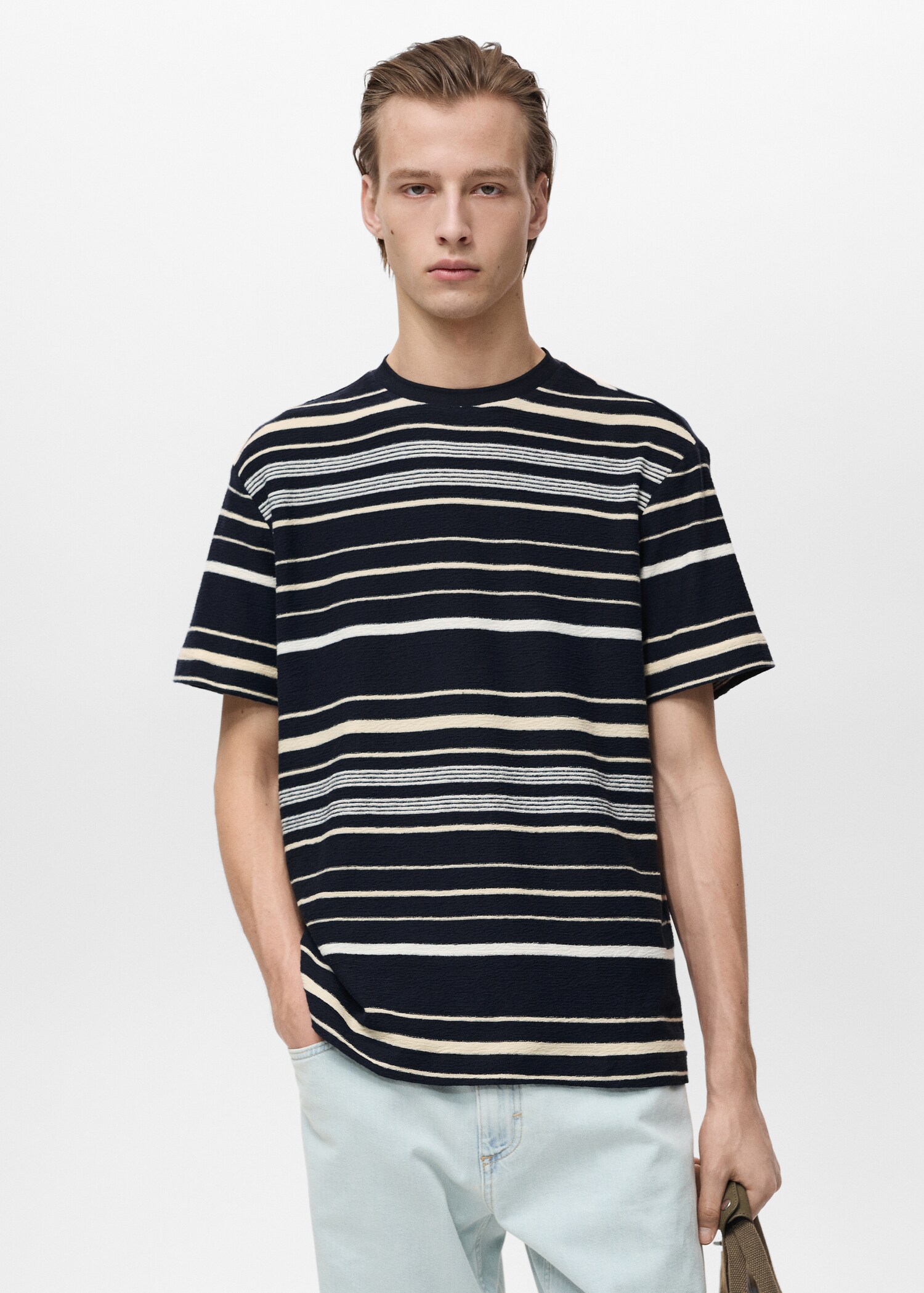100% cotton regular-fit striped t-shirt - Medium plane