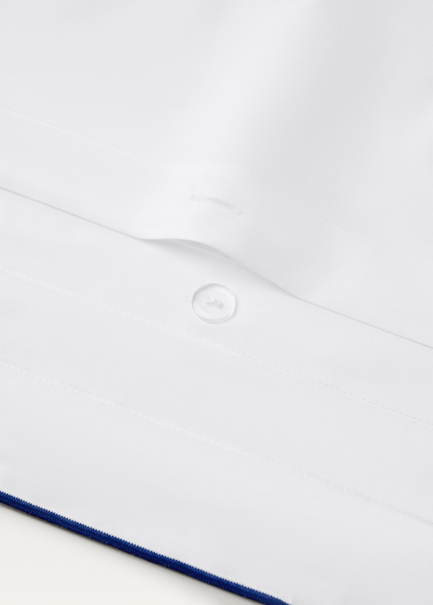 Cotton percale duvet cover with contrasting overlock stitching for 150/160 cm bed - Details of the article 1