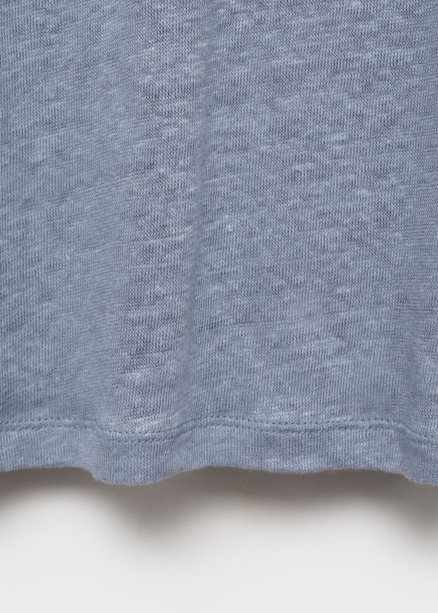 V-neck linen t-shirt - Details of the article 0
