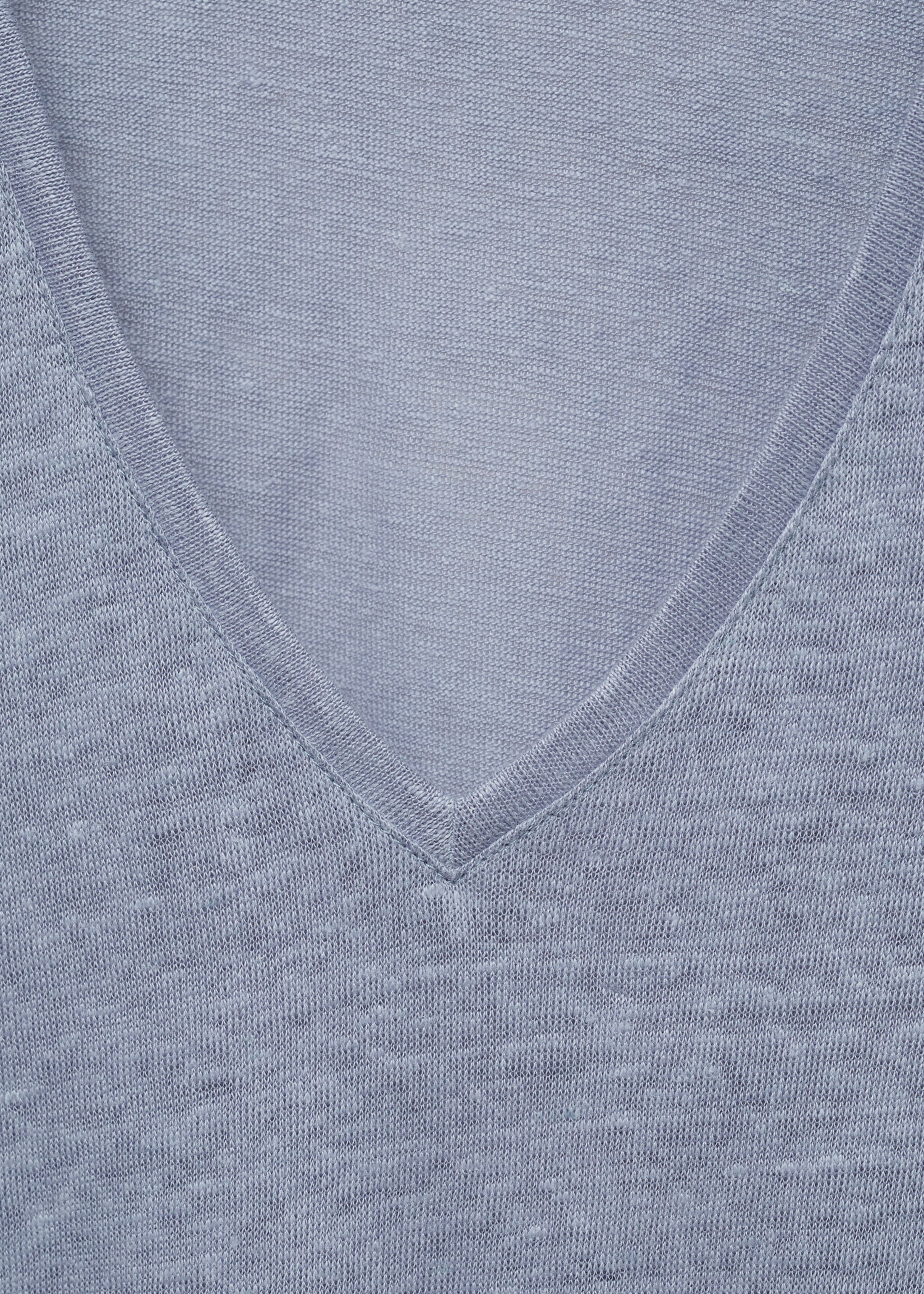 V-neck linen t-shirt - Details of the article 8
