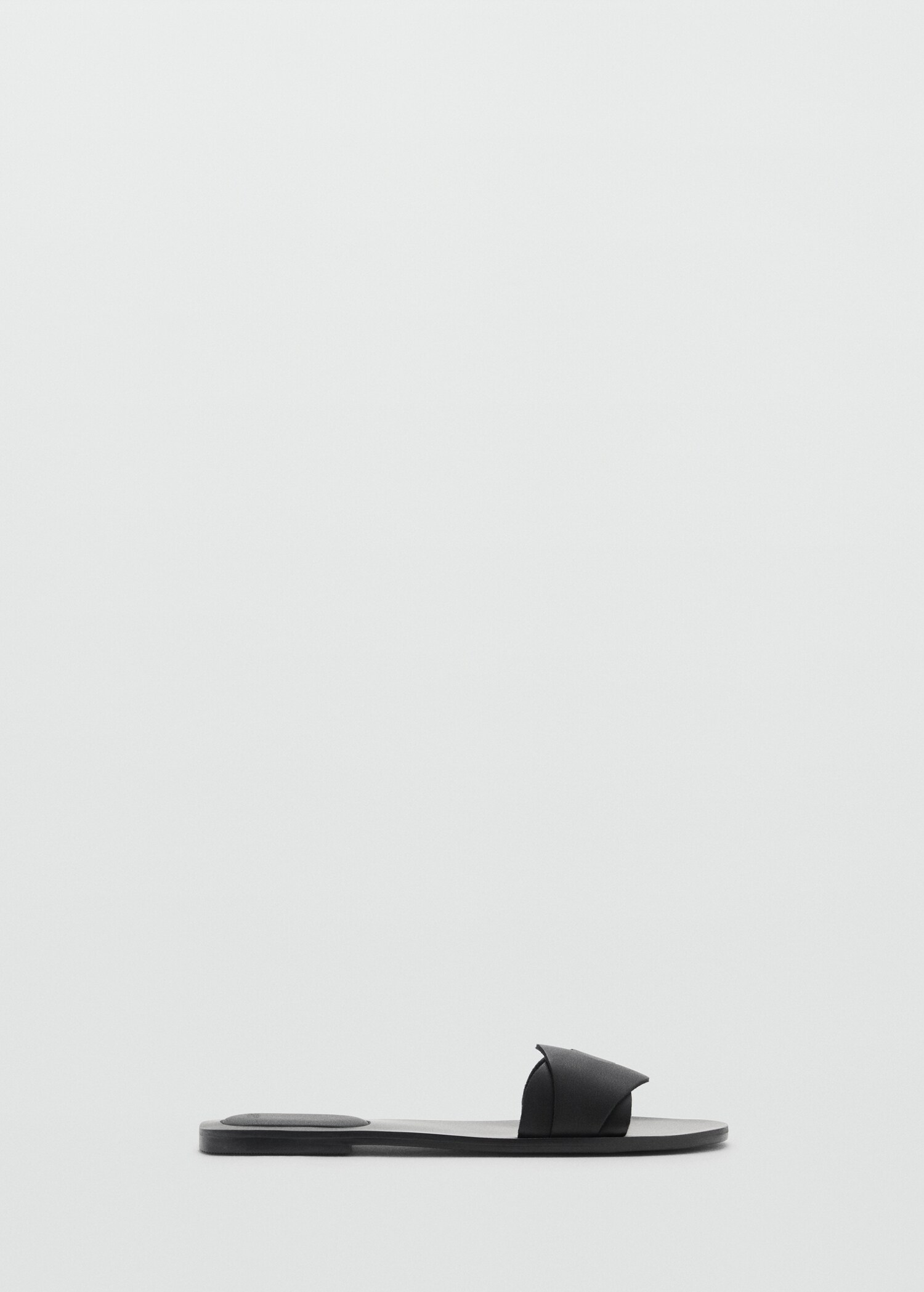 Leather straps sandals - Article without model