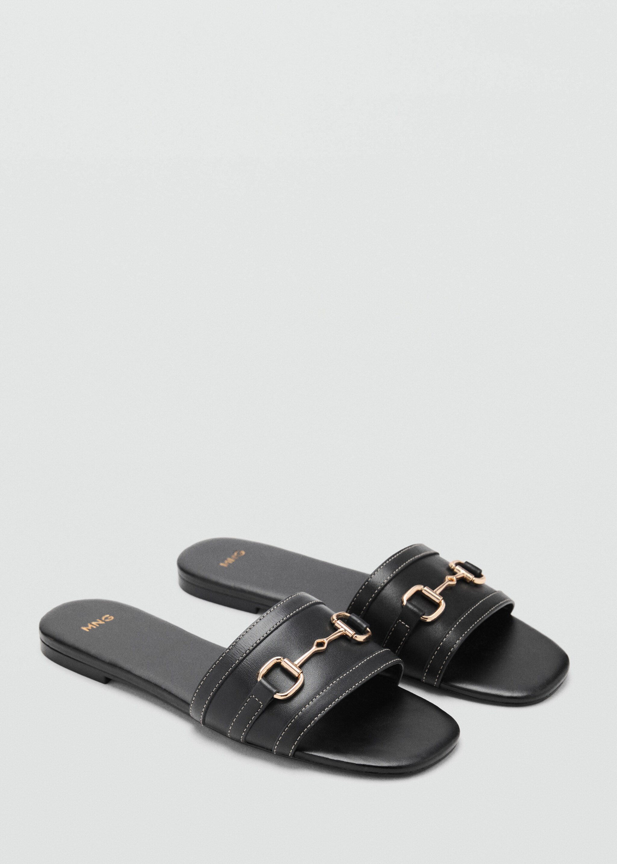 Buckle leather sandals - Medium plane