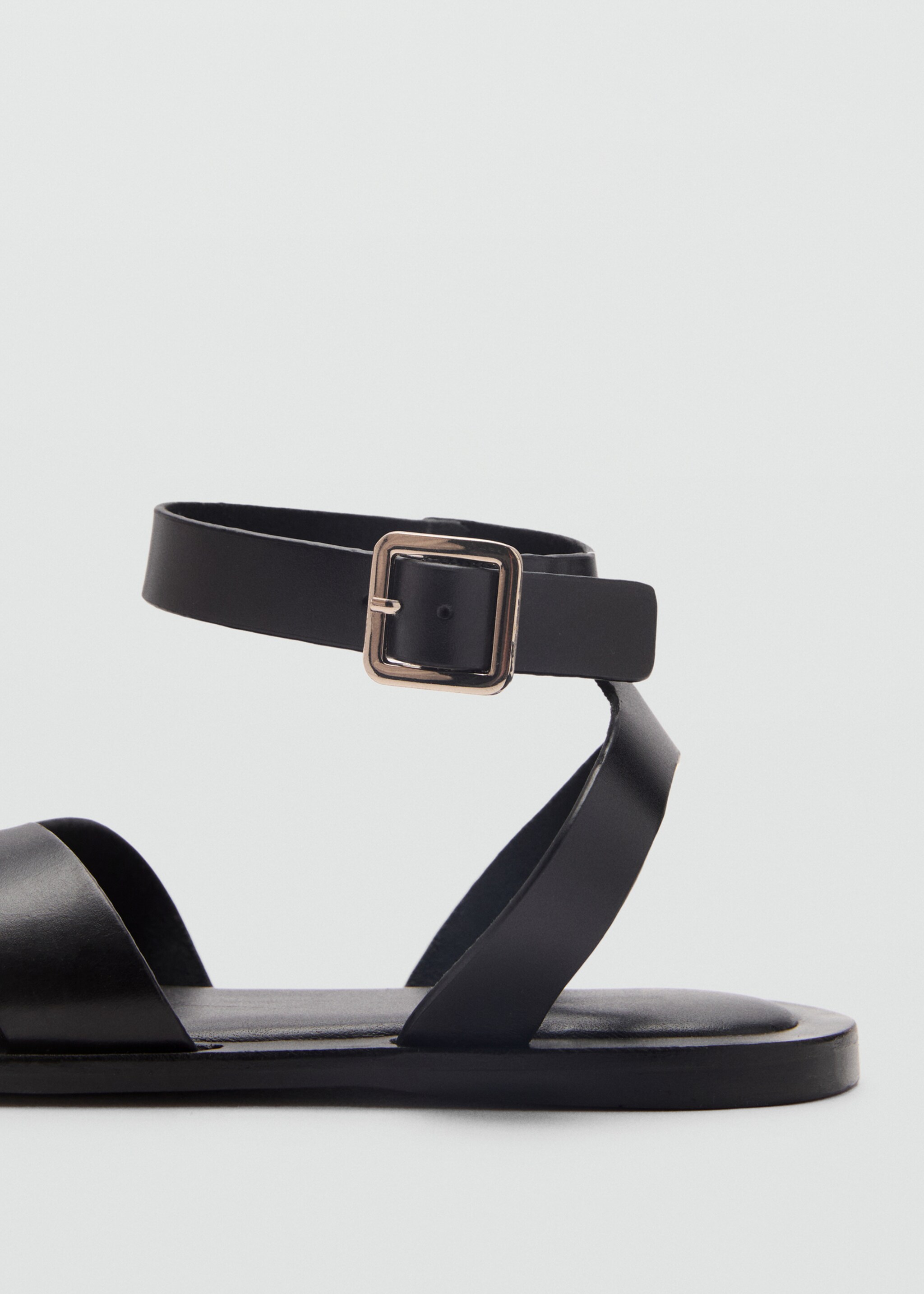 Leather sandals with buckle strap - Details of the article 1