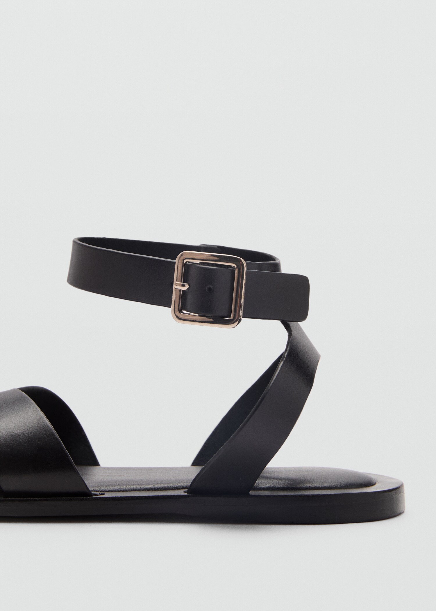 Leather sandals with buckle strap - Details of the article 1