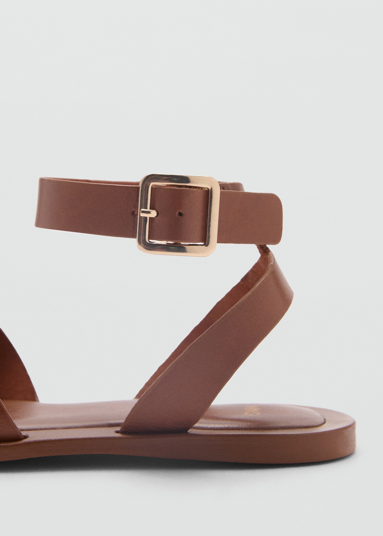 Leather sandals with buckle strap - Details of the article 1