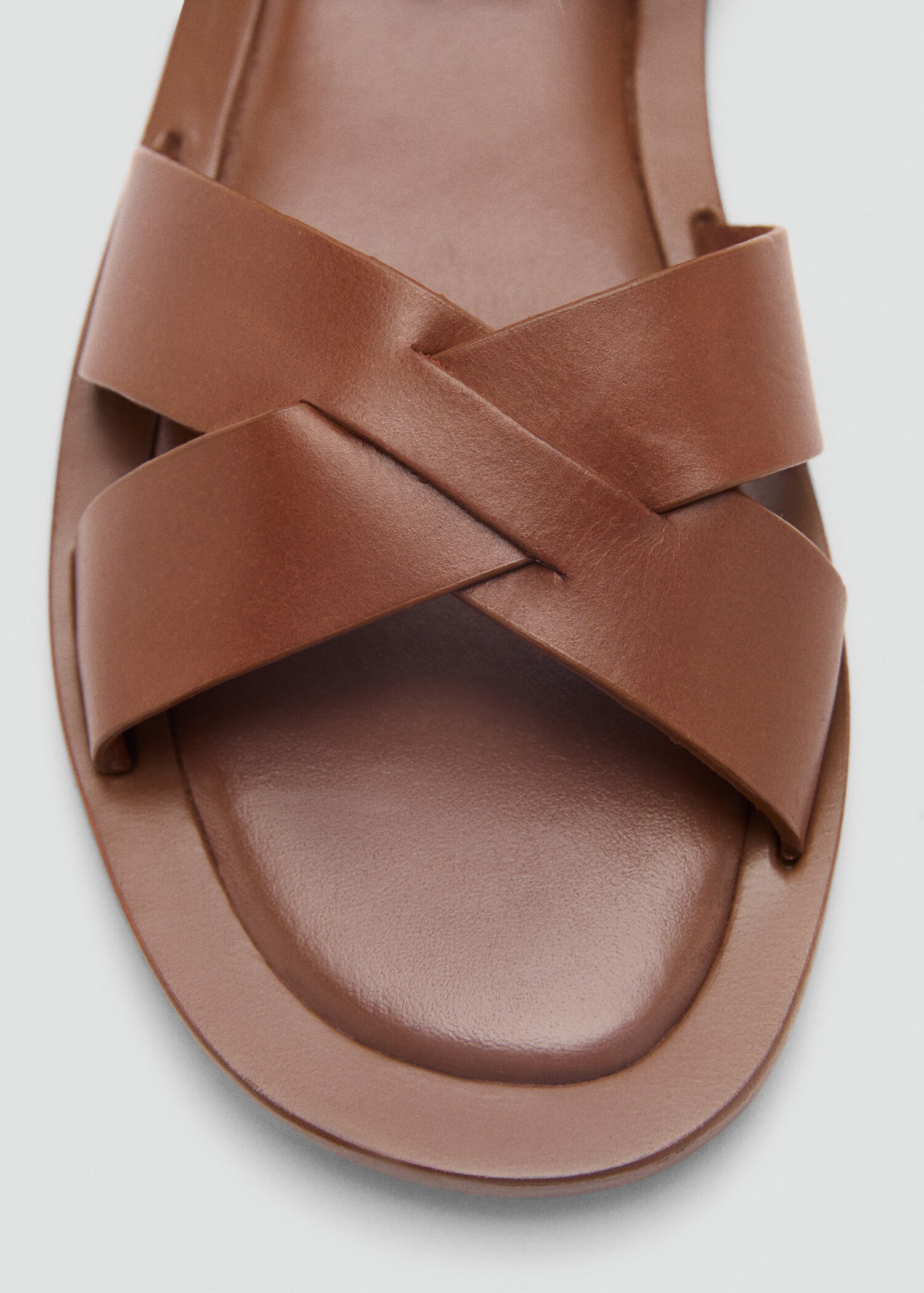 Leather sandals with buckle strap - Details of the article 2
