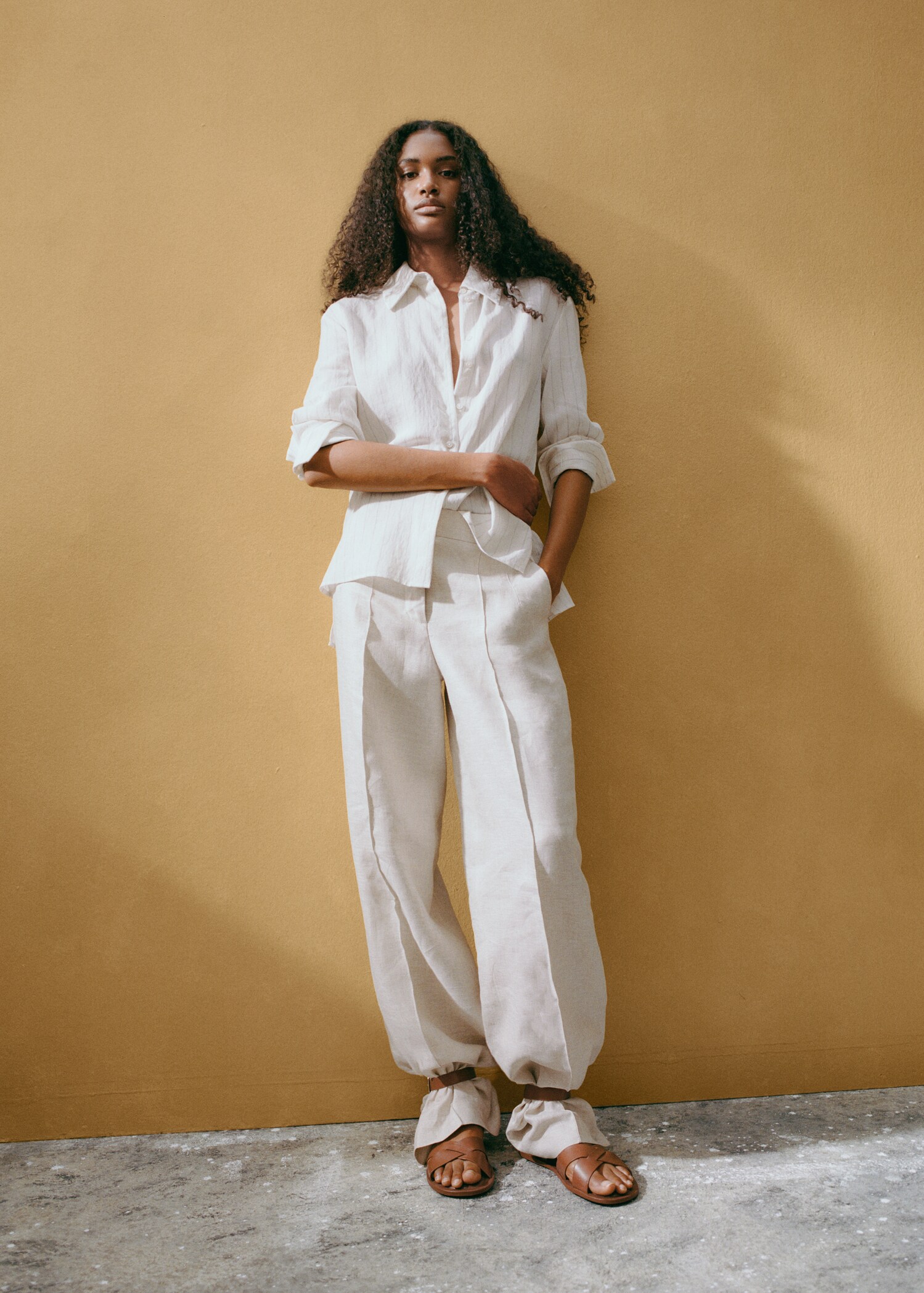 Leather sandals with buckle strap - Details of the article 4