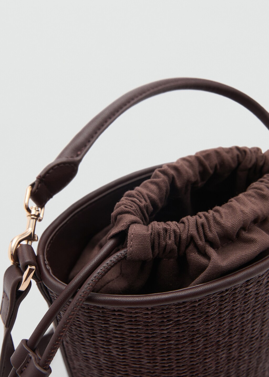 Small raffia bucket bag