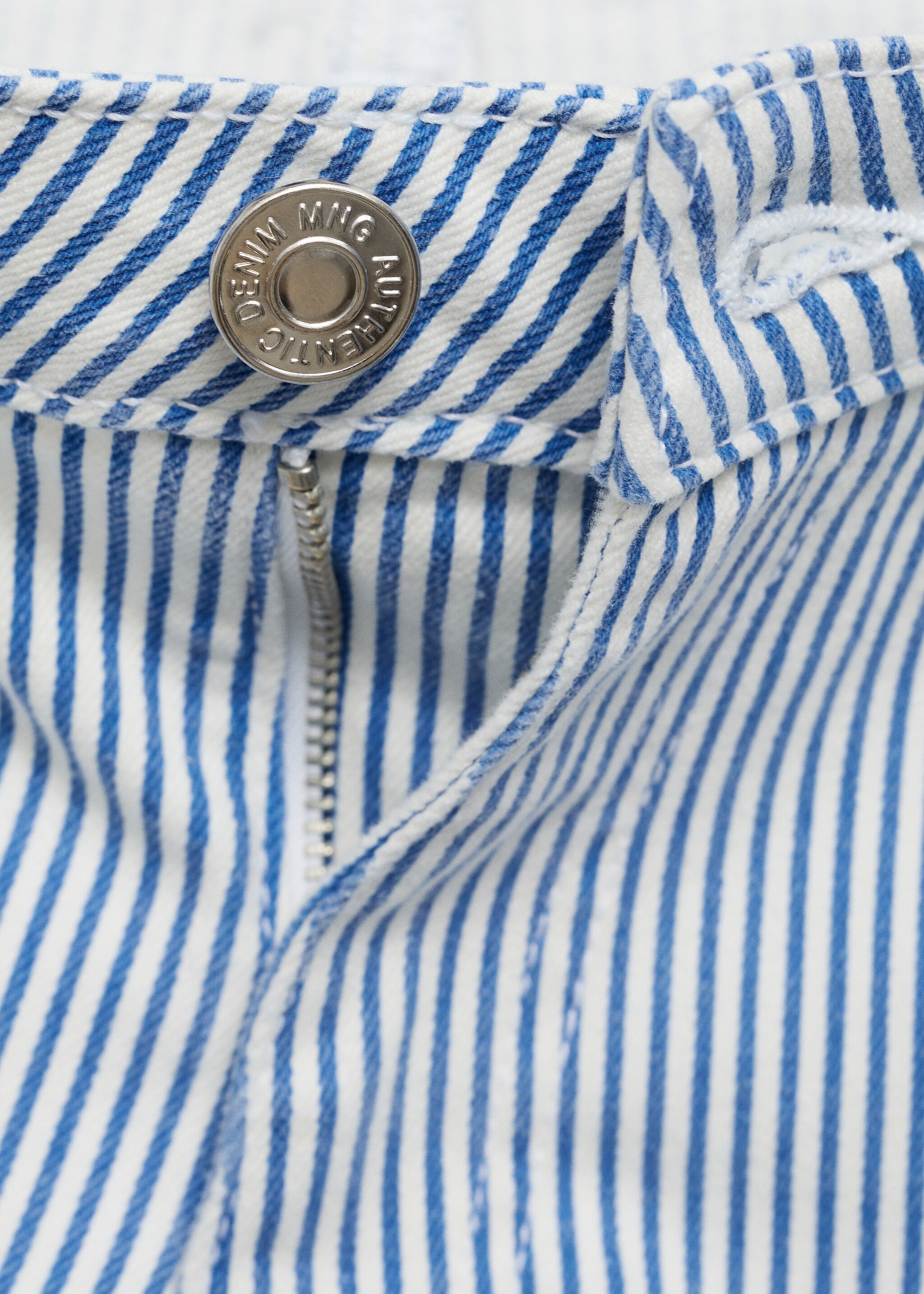 Low-waist striped shorts - Details of the article 0
