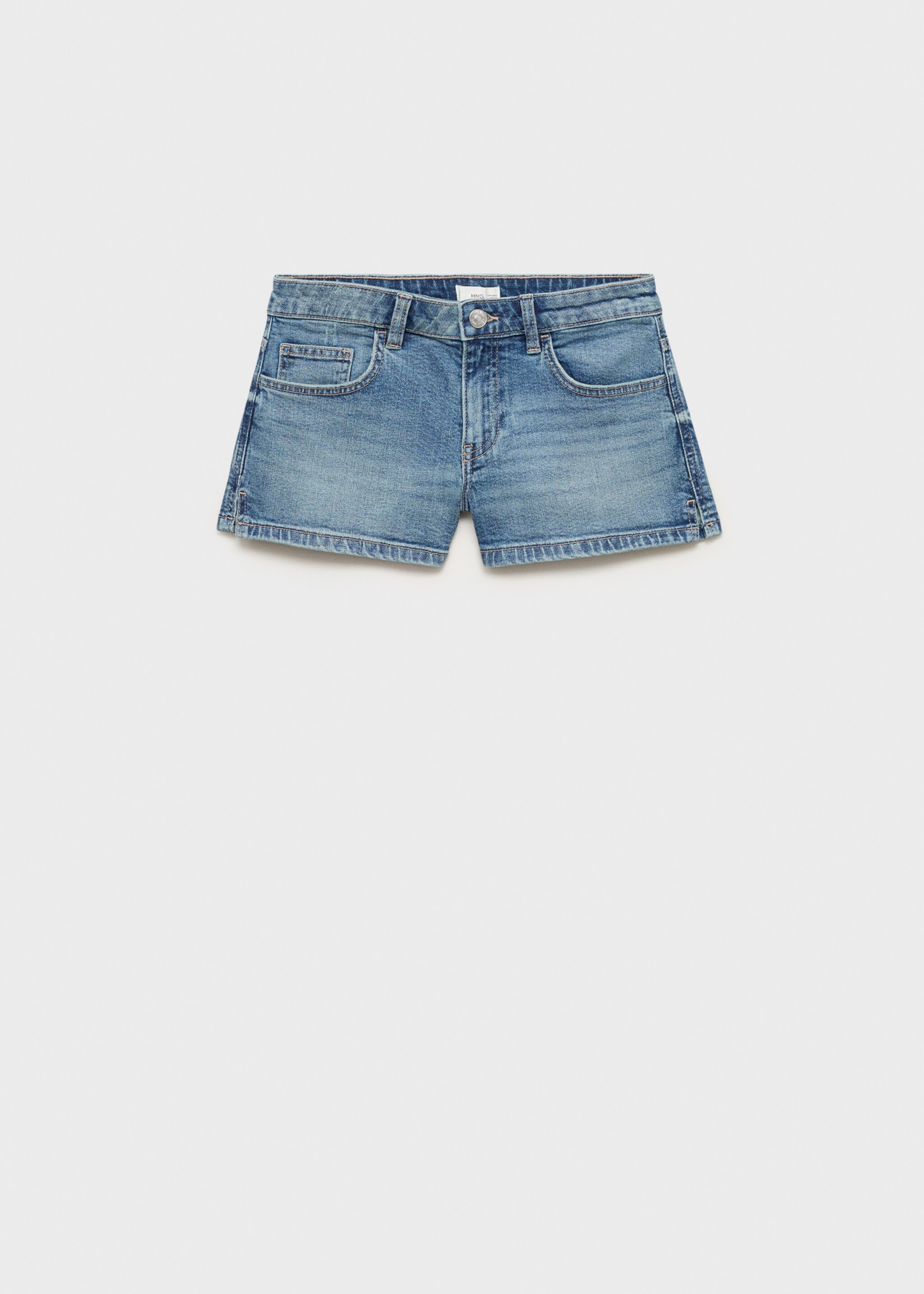 Low-waist shorts with opening - Article without model