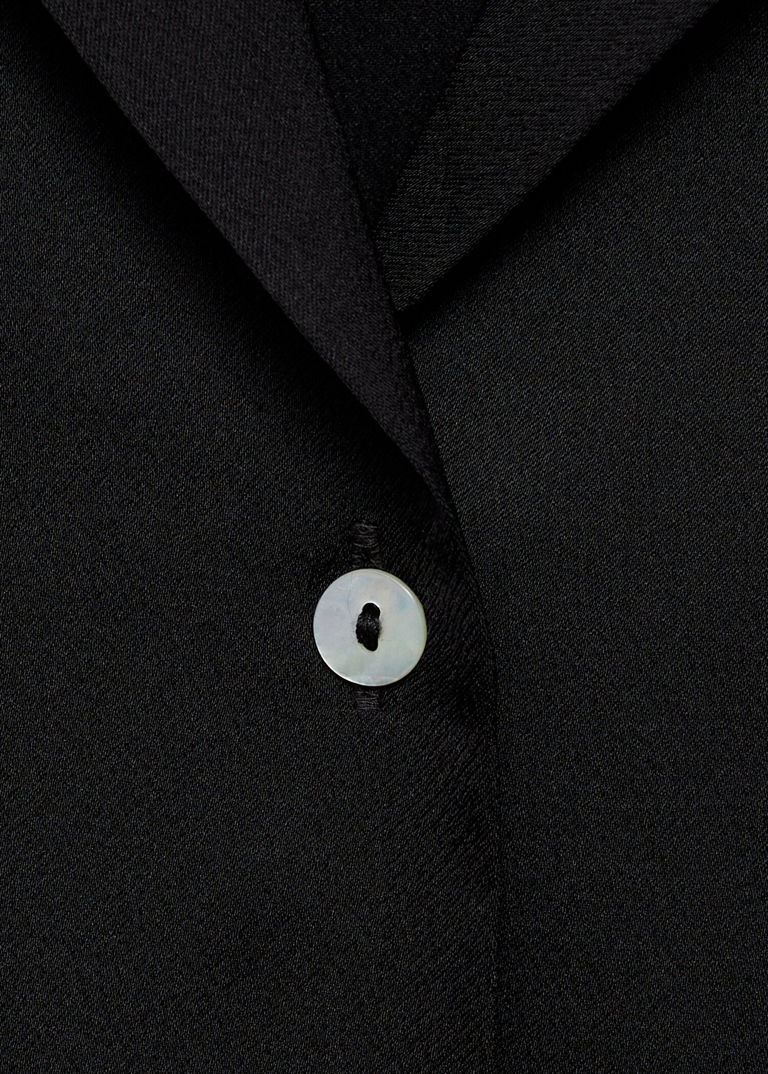 Satiniertes Kurzarmhemd - Detail des Artikels 0