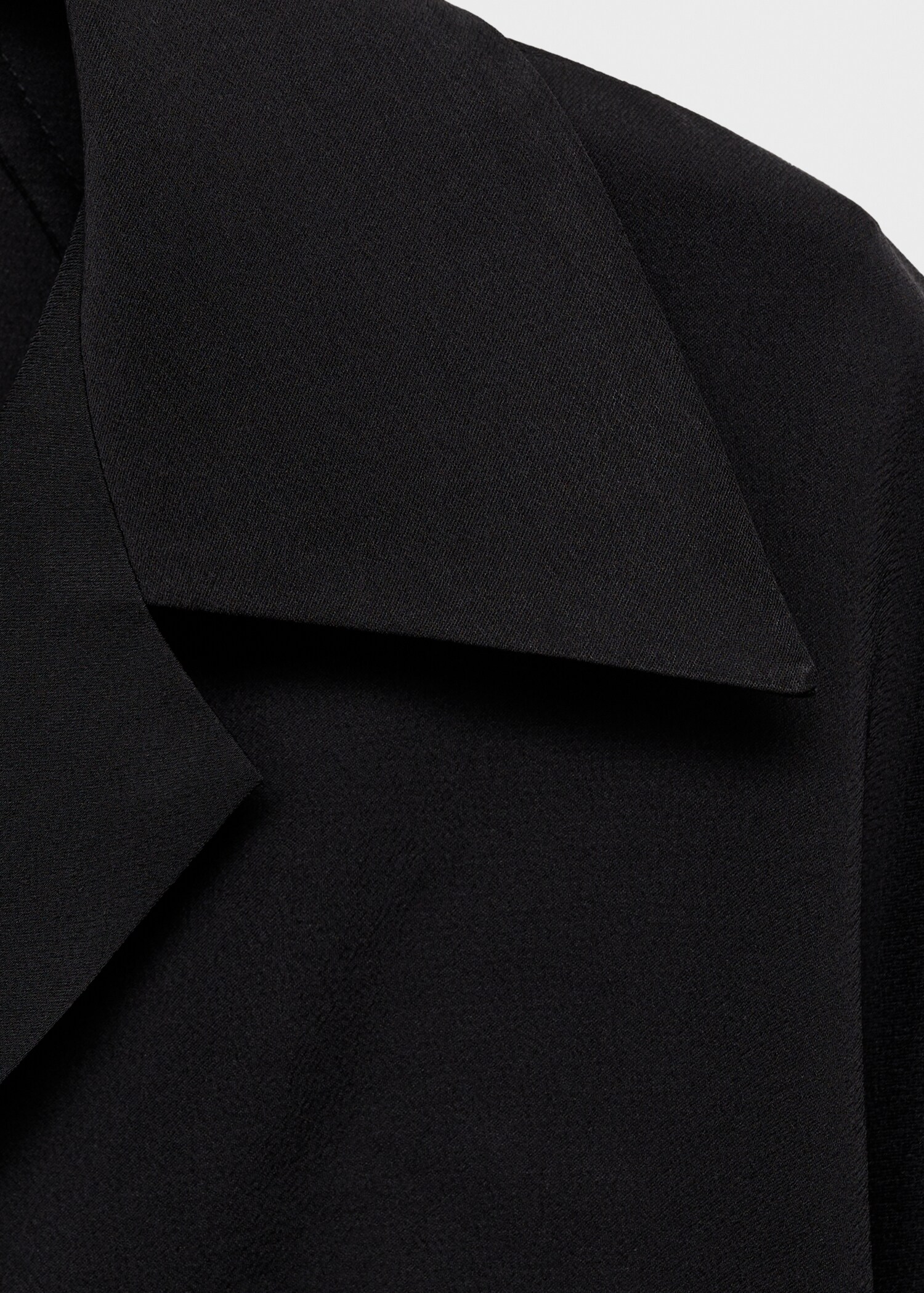 Satiniertes Kurzarmhemd - Detail des Artikels 8
