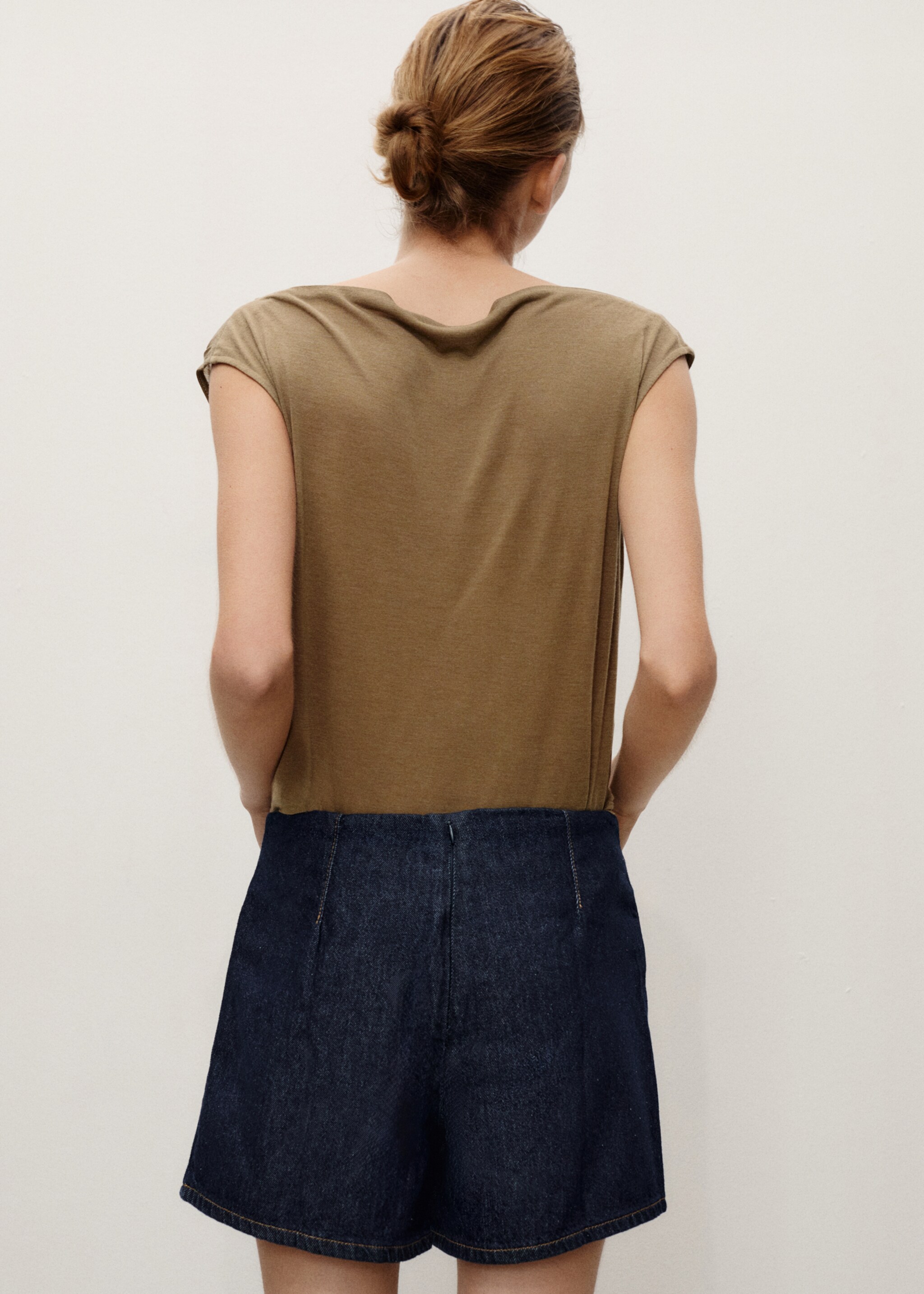 Denim skort - Reverse of the article