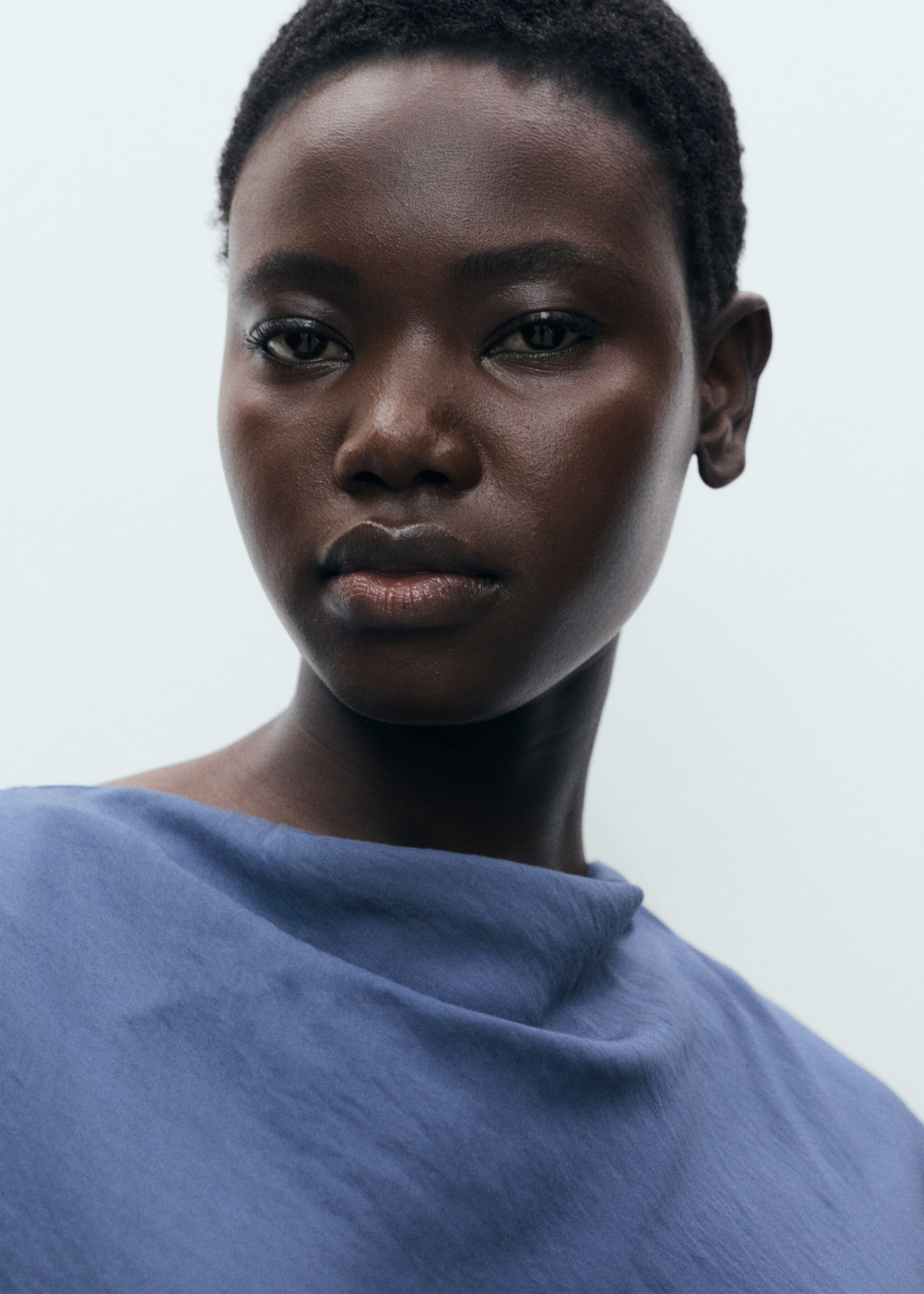 Draped straight dress - Details of the article 1