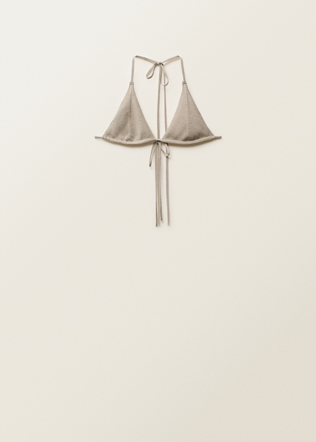 Contrasting knit top