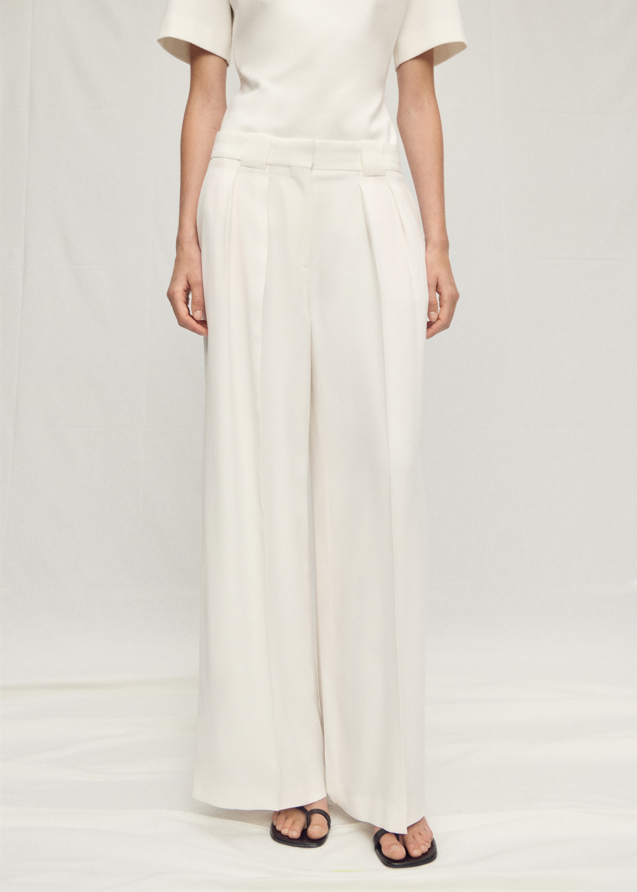 Lyocell suit trousers with pleats - Medium plane
