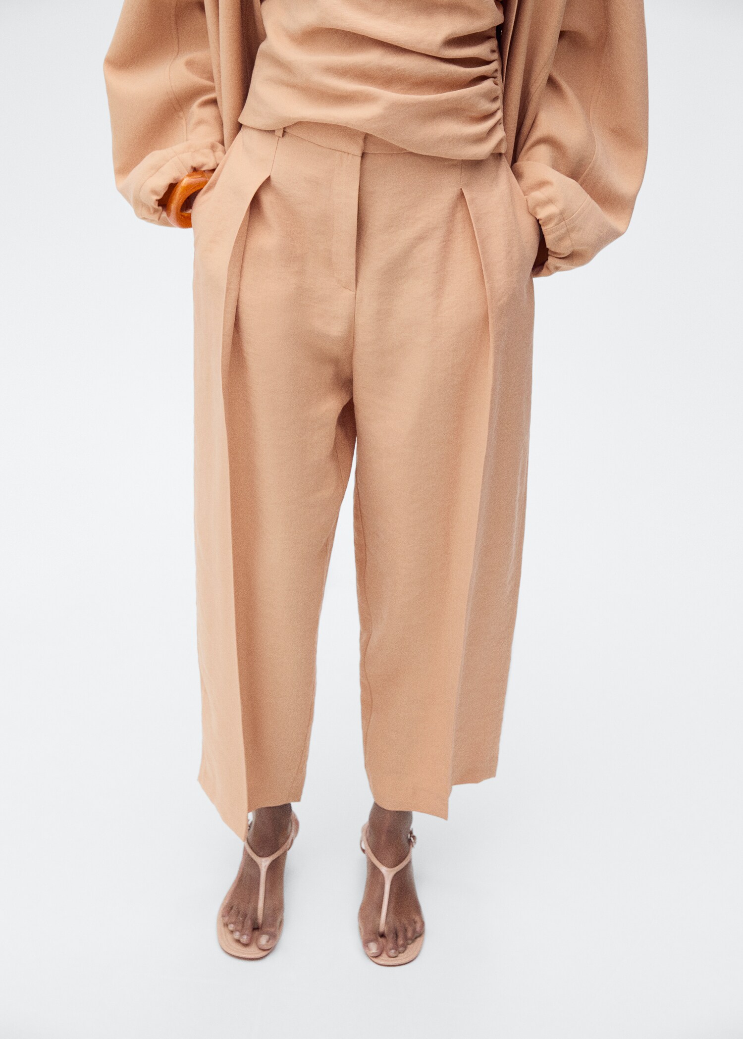 Straight-fit lyocell trousers with pleats - Medium plane