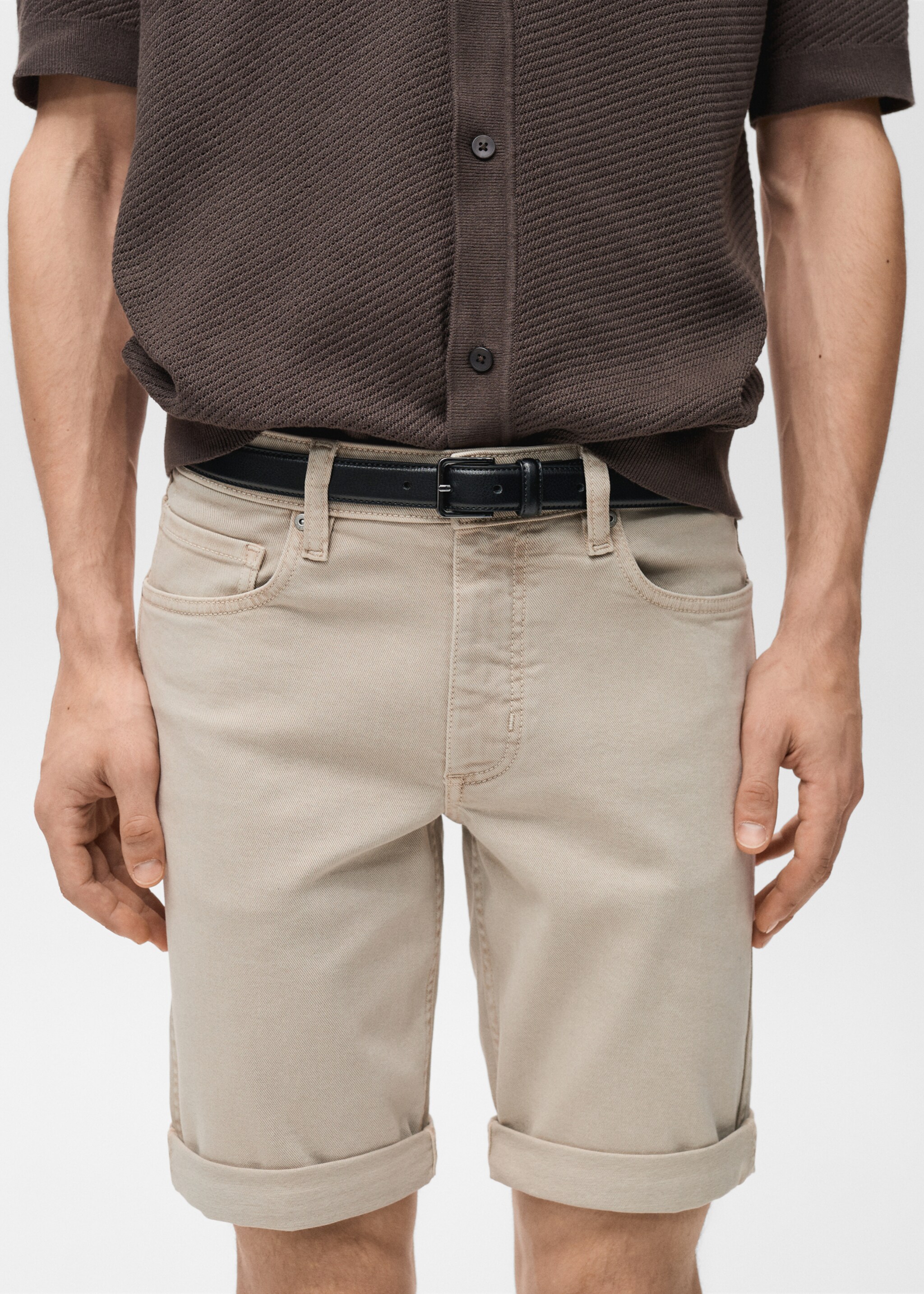 Bermudas slim fit algodón - Detalle del artículo 1, Arena. Ref: 87007893-00.