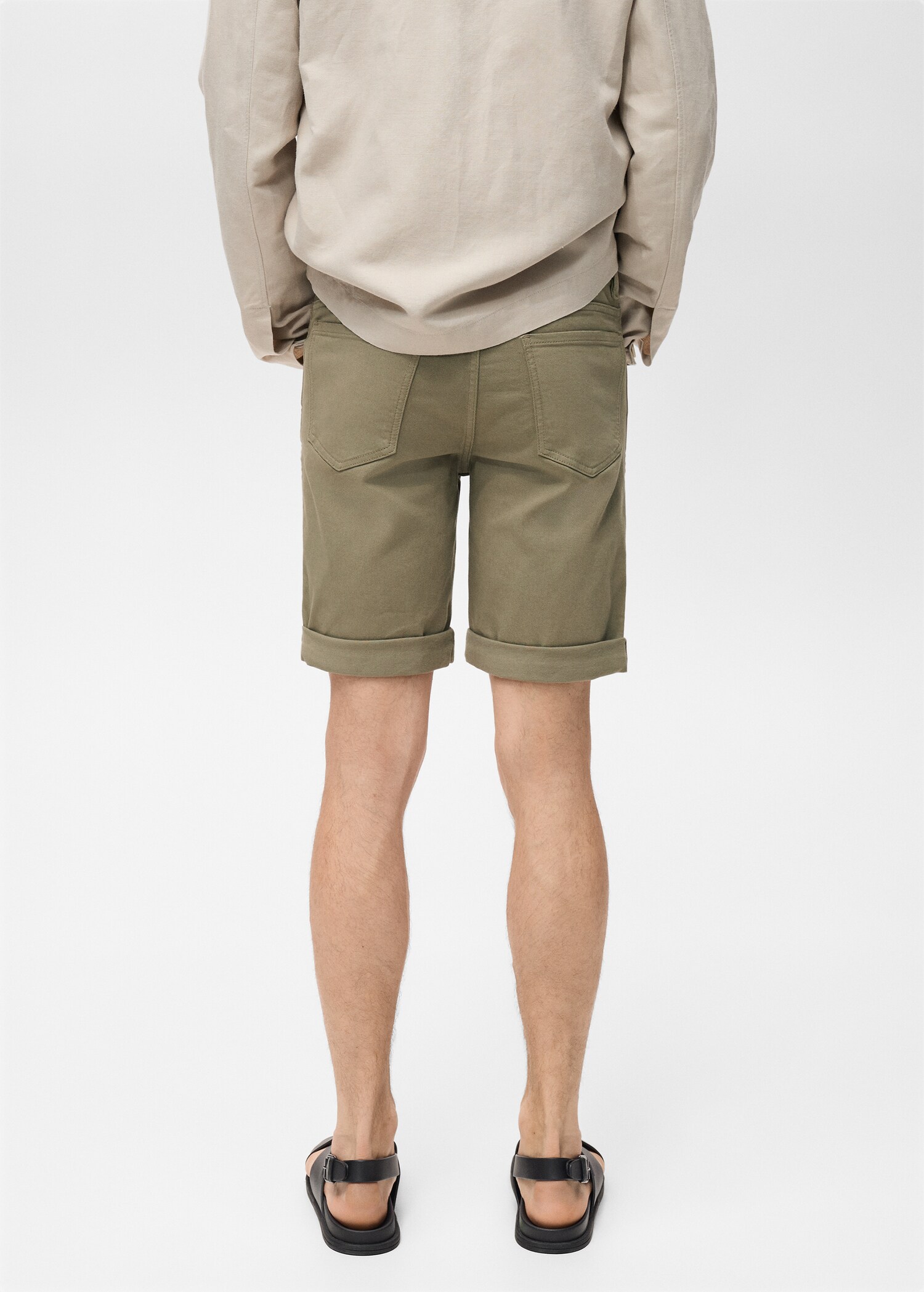 Slim Fit-Bermudashorts aus Baumwolle - Rückseite des Artikels