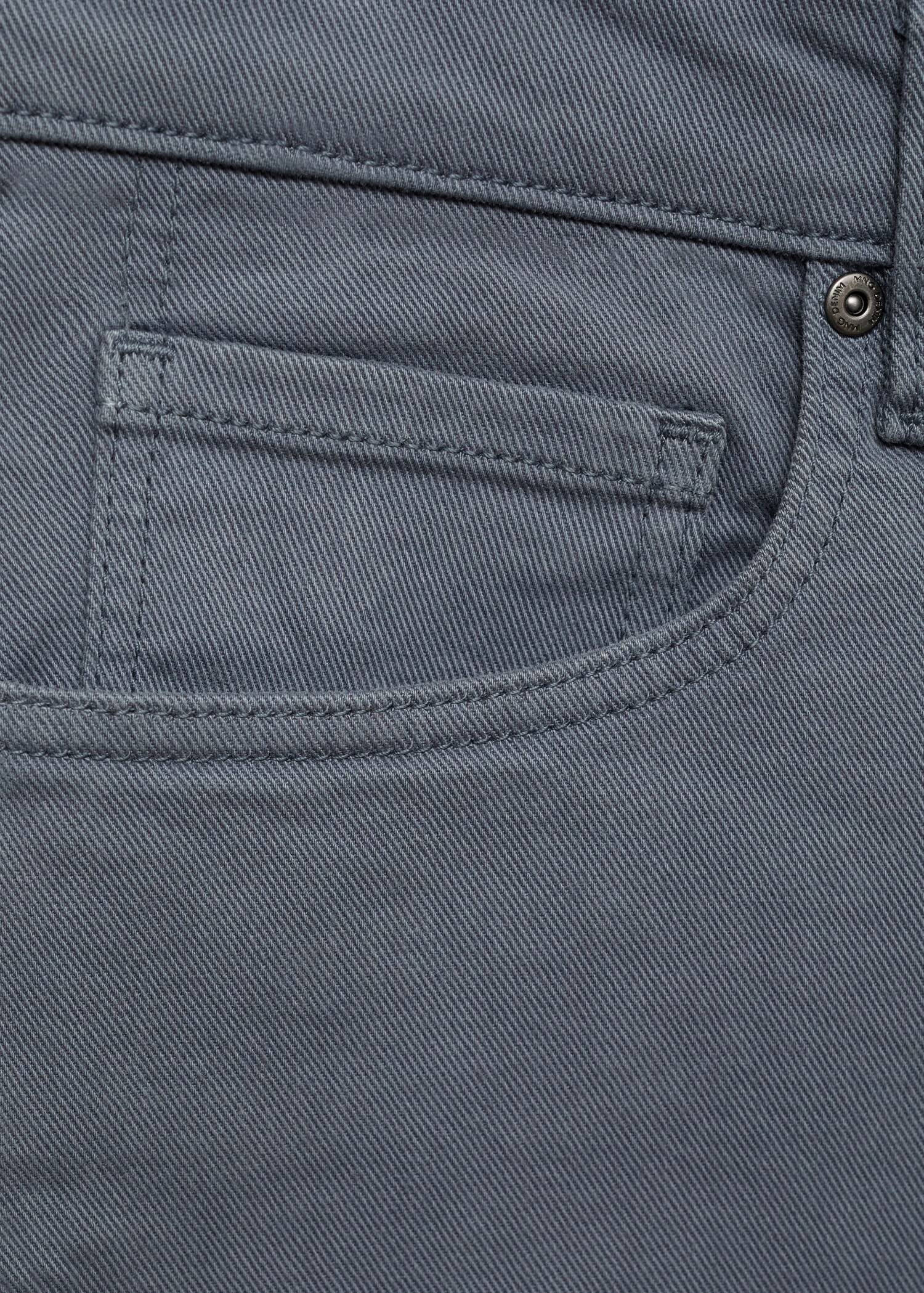 Slim Fit-Bermudashorts aus Baumwolle - Detail des Artikels 8