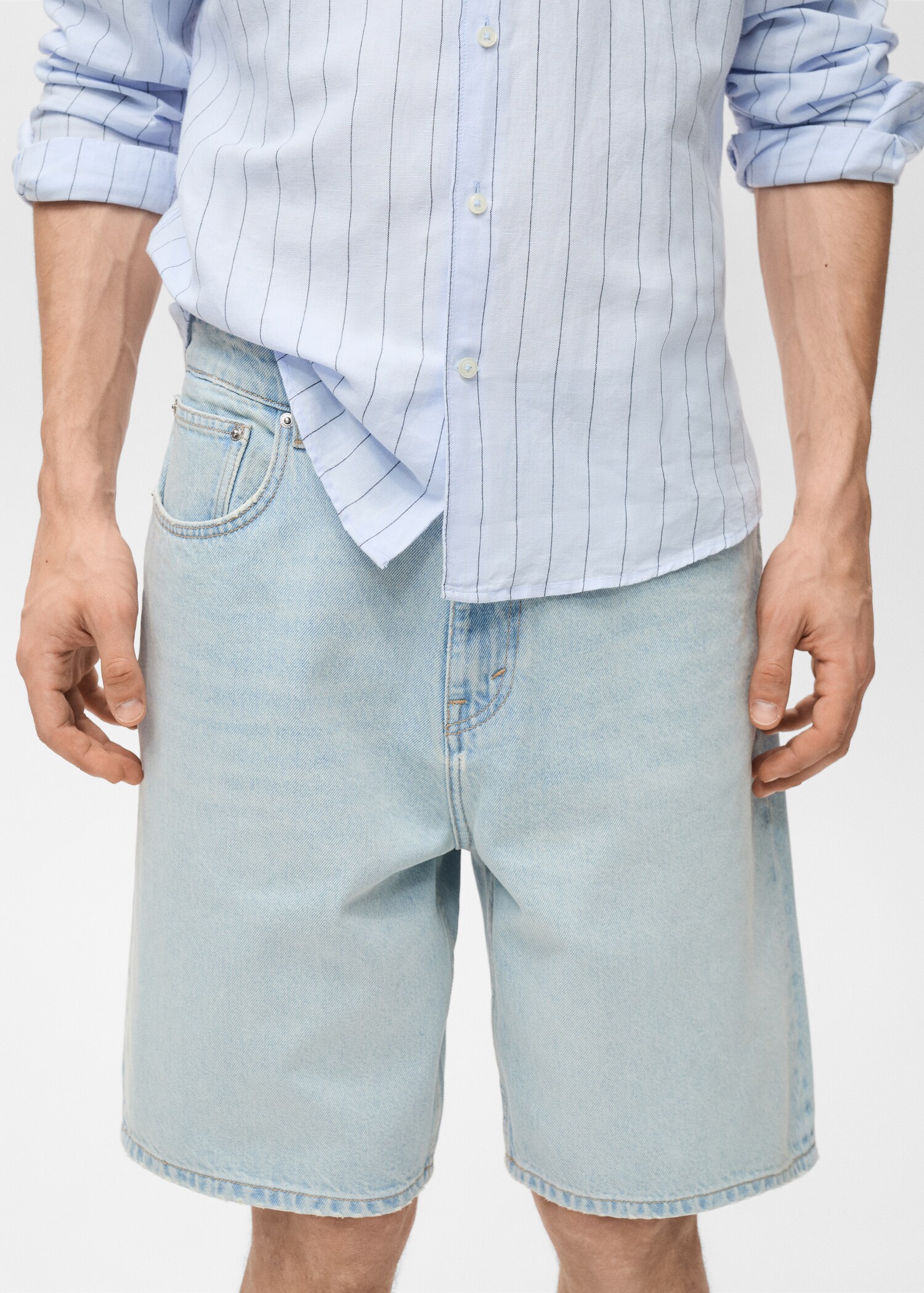 Denim relaxed-fit bermuda shorts - Details of the article 1