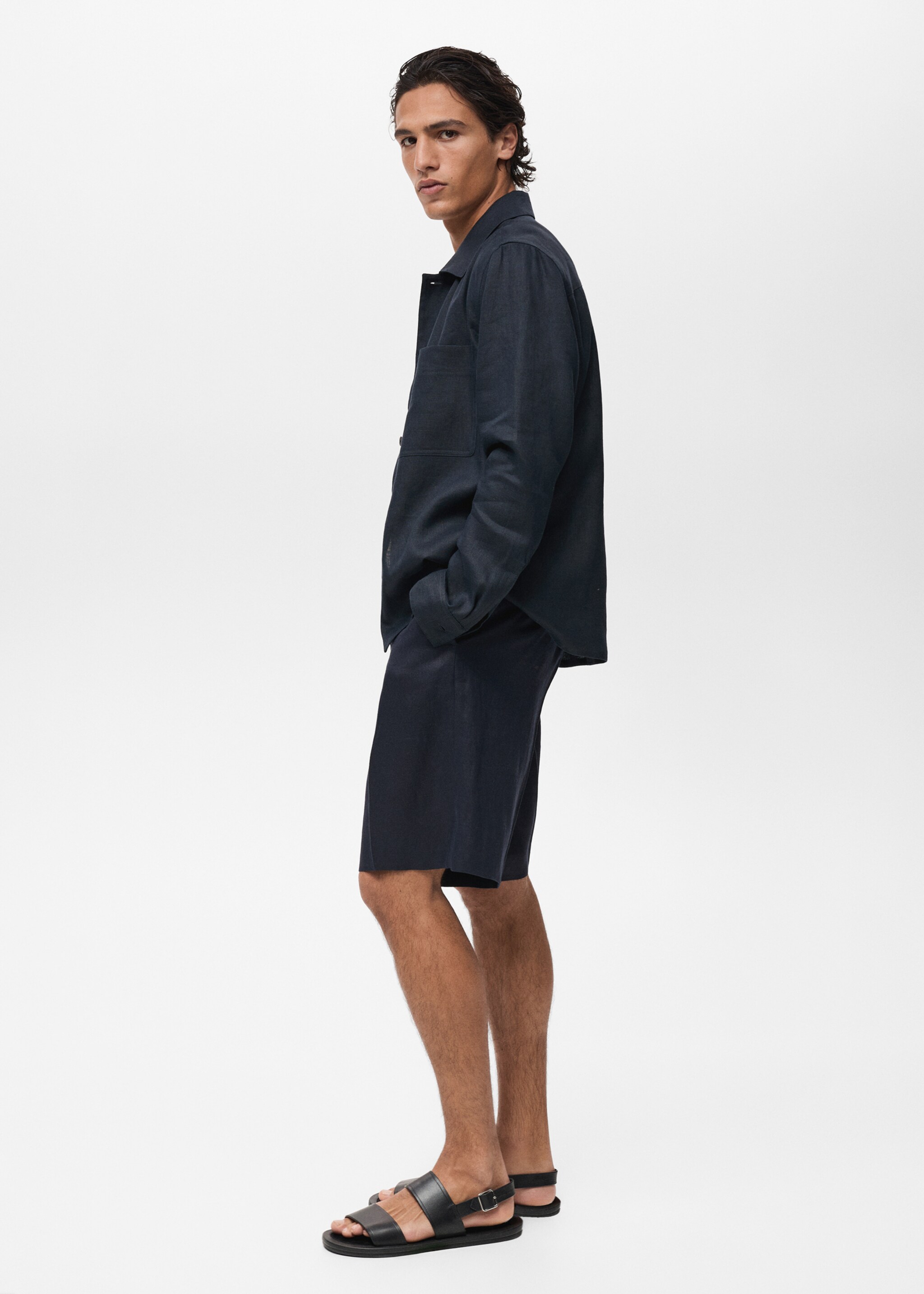 Slim-Fit-Bermudashorts aus 100 % Leinen - Detail des Artikels 2