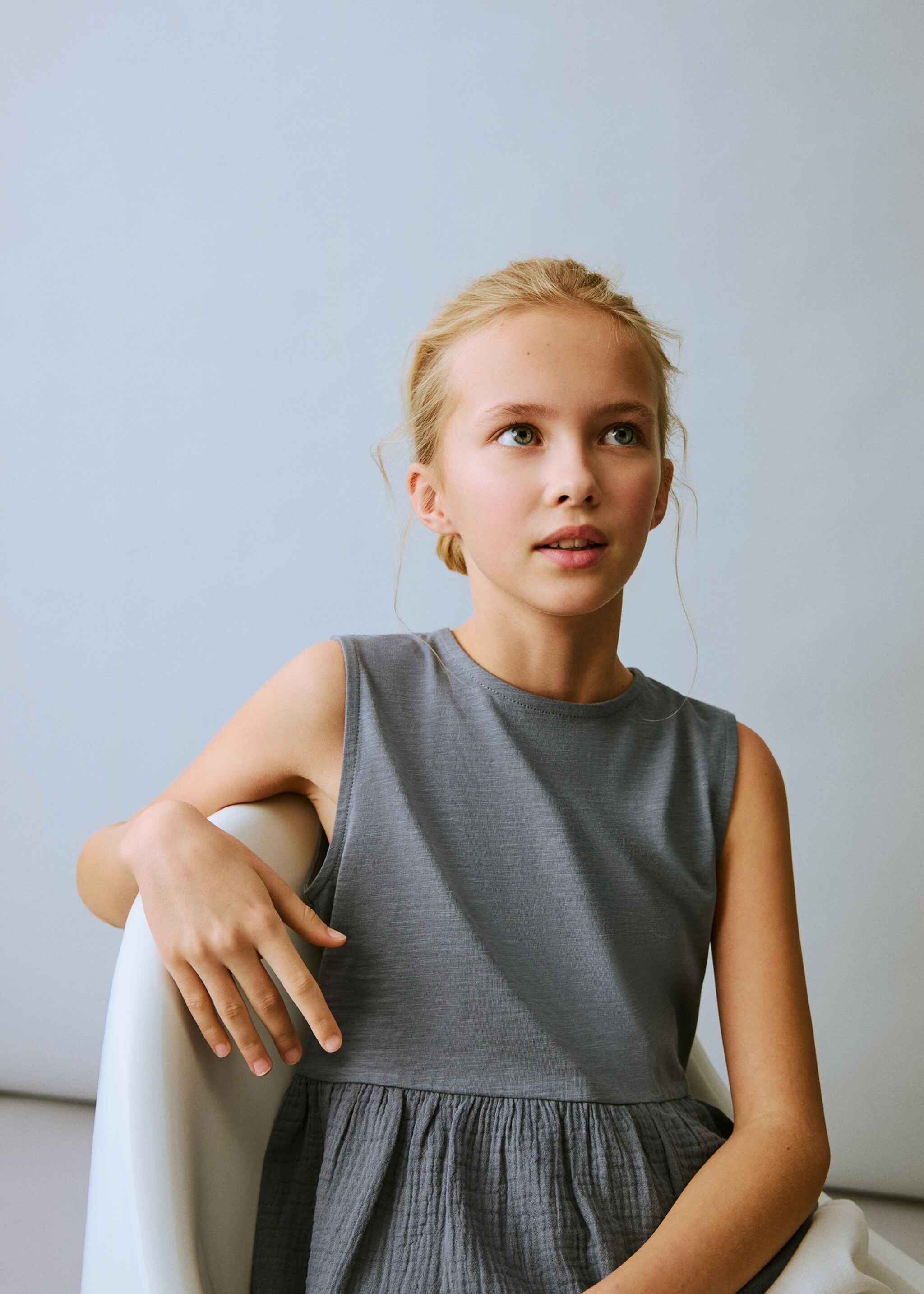 T-Shirt mit Volant-Details und Schleife - Detail des Artikels 2