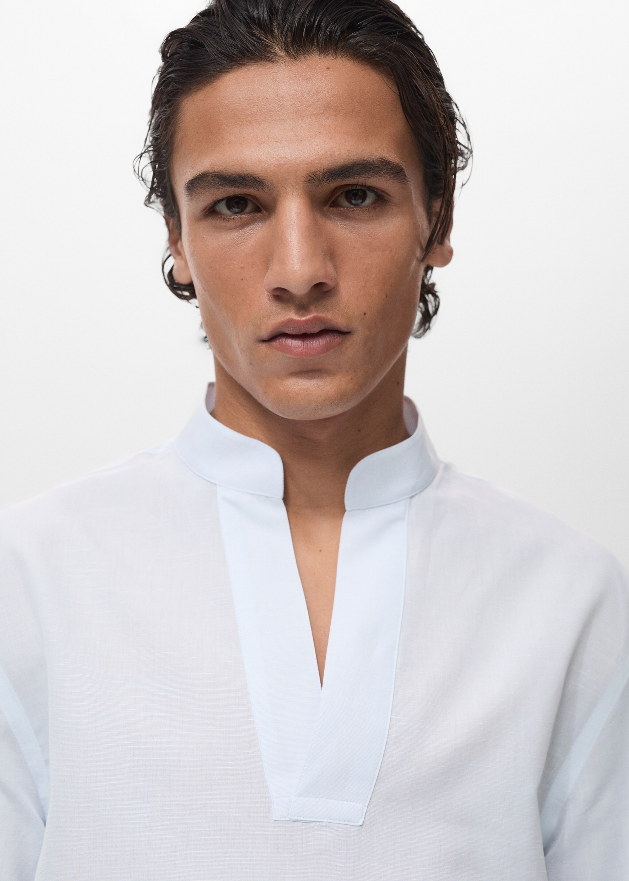 Linen-blend shirt with mandarin collar - Details of the article 1