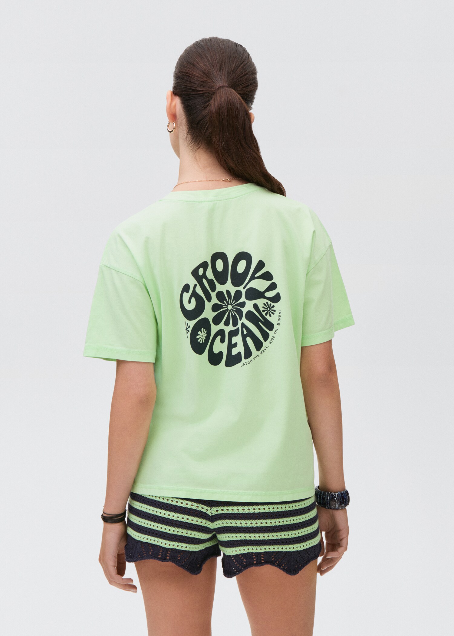 Short-sleeved printed t-shirt - Reverse of the article