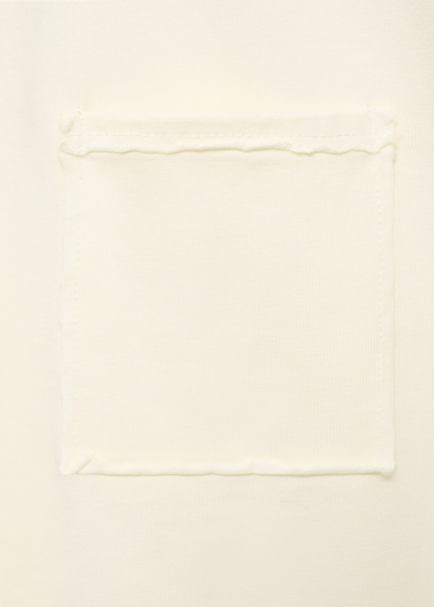 Cropped t-shirt with pocket - Details of the article 0